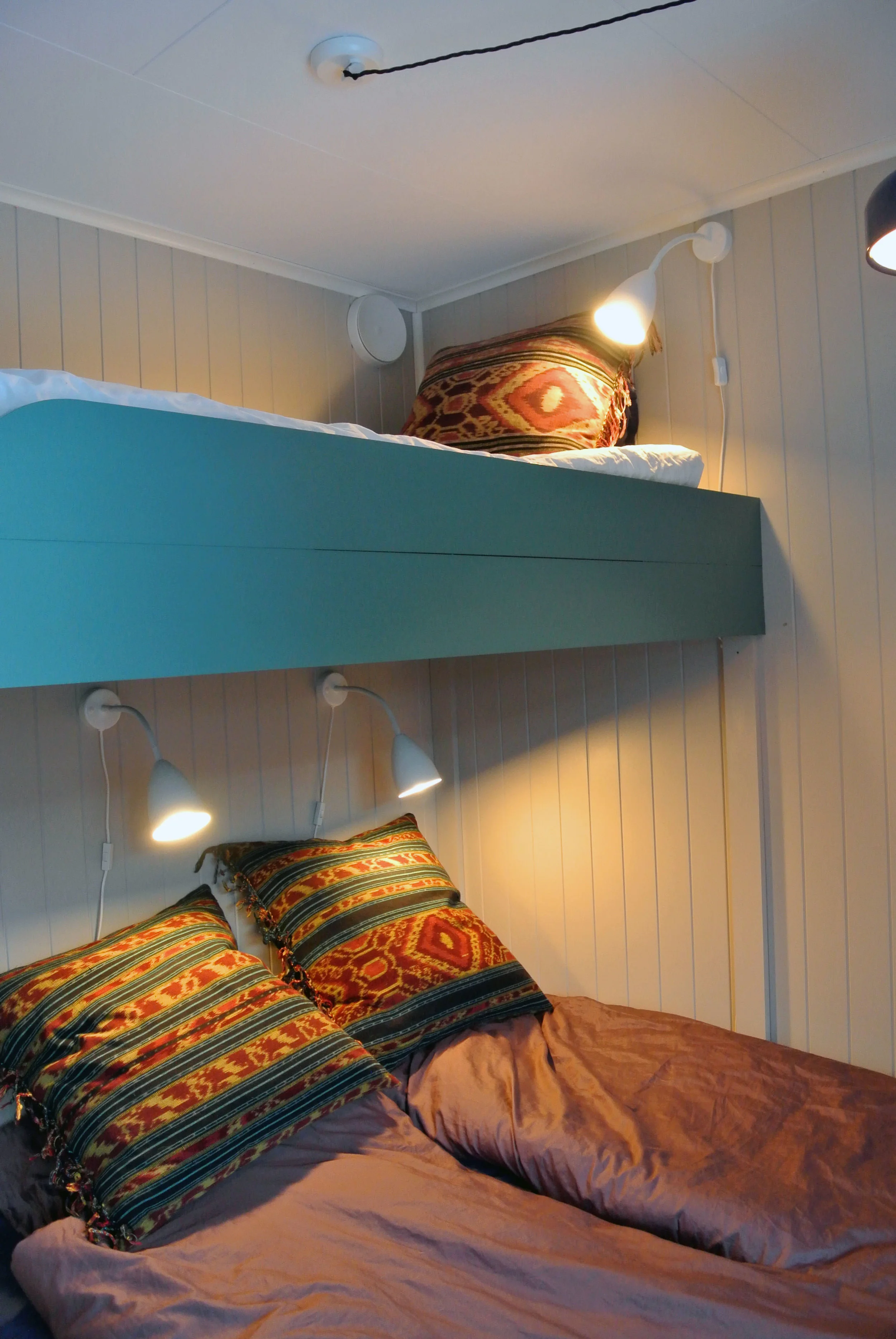 6 Årevägen 128 C litet sovrum.JPG