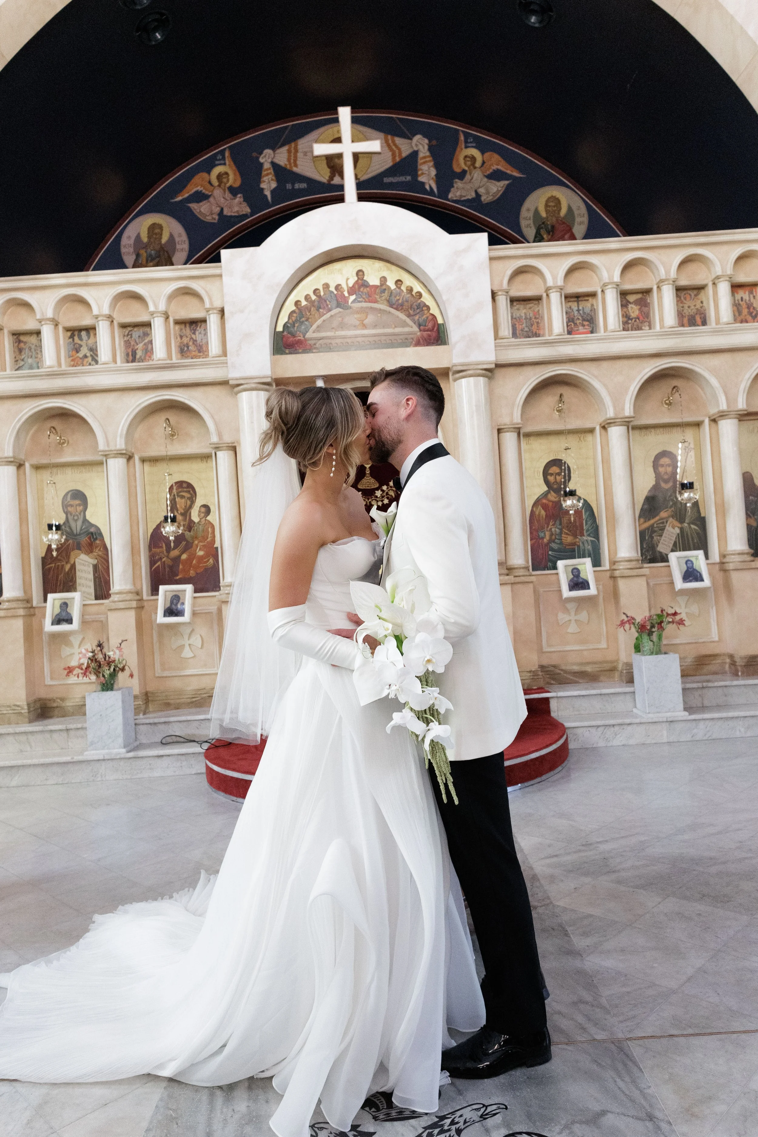 Saltatelier_SydneyWeddingPhotographer_CurzonHall_TashaJeremy_60 (1).jpg