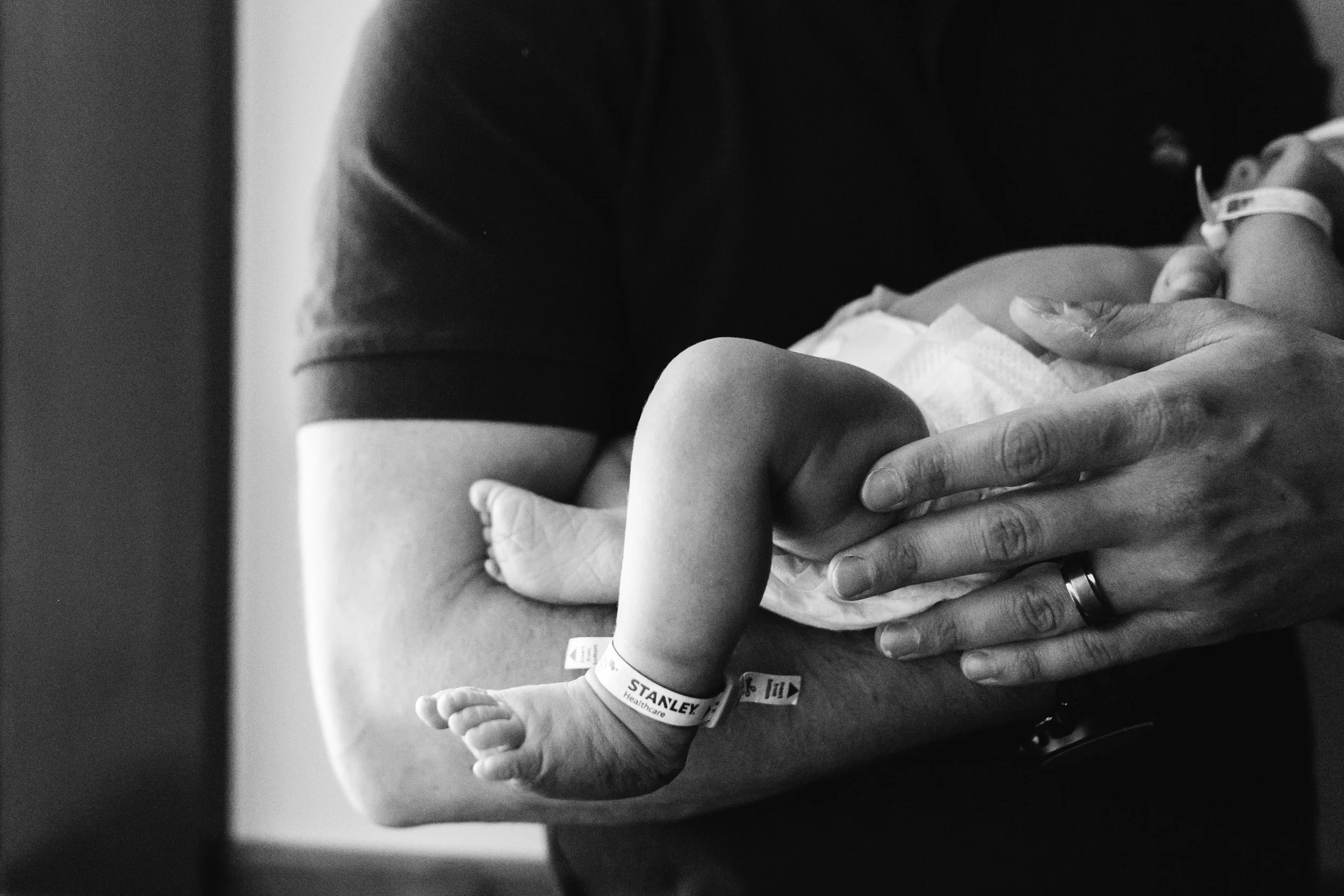 lifestyle-film-family-photographer-raleigh-hospital-fresh-48