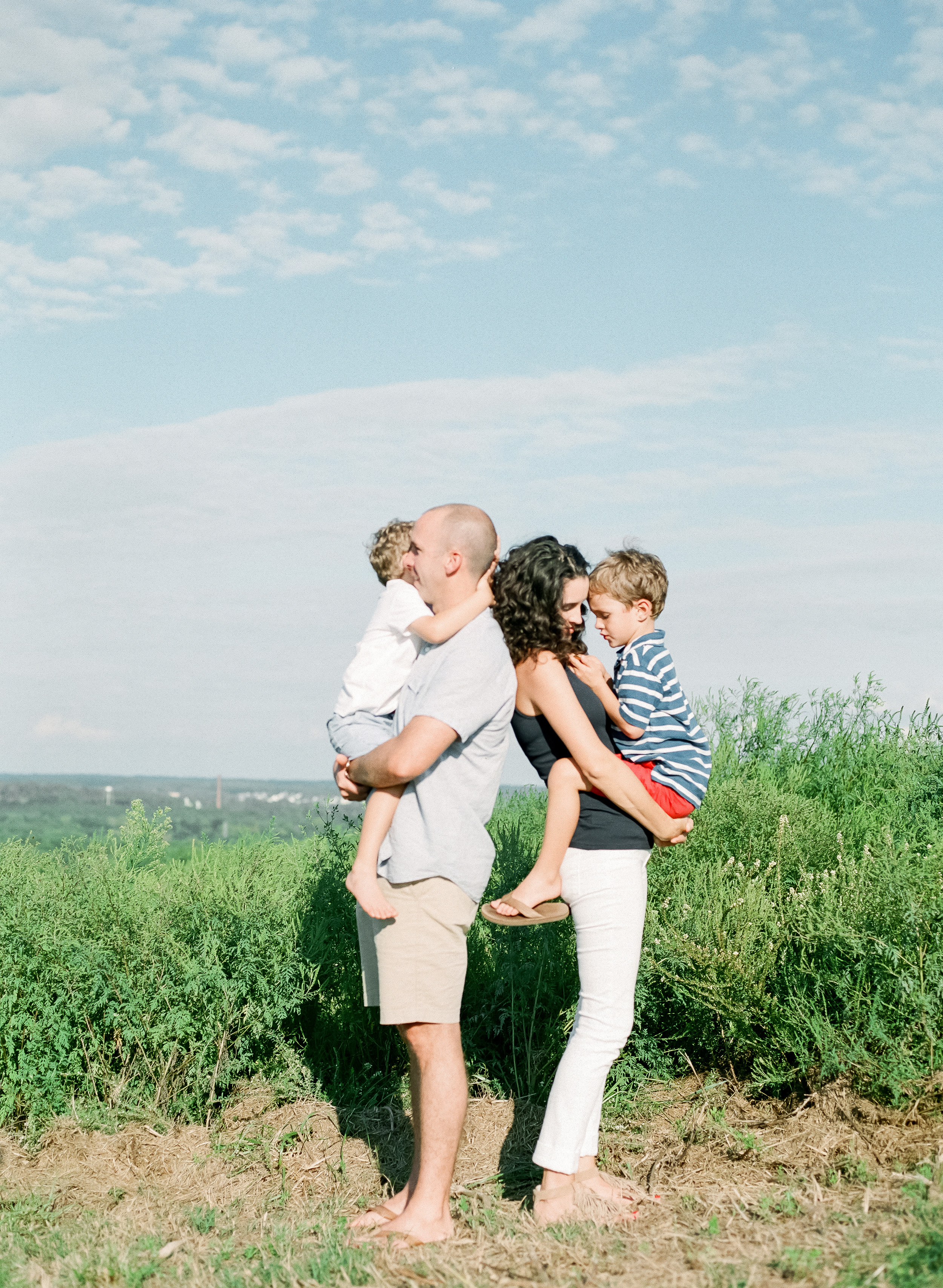 lifestyle-film-family-photographer-raleigh-north-raleigh-landfill-park
