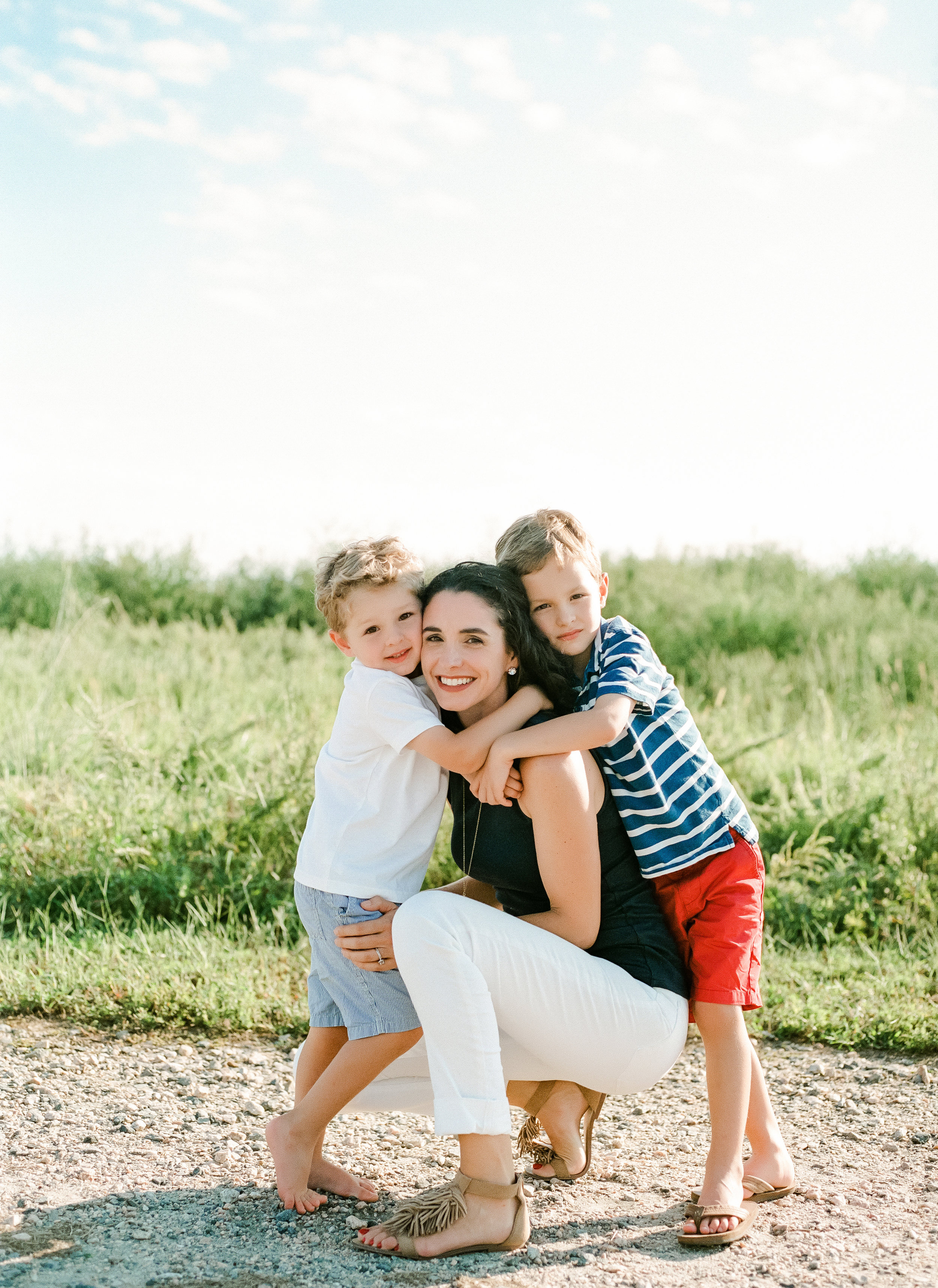 lifestyle-film-family-photographer-raleigh-north-raleigh-landfill-park