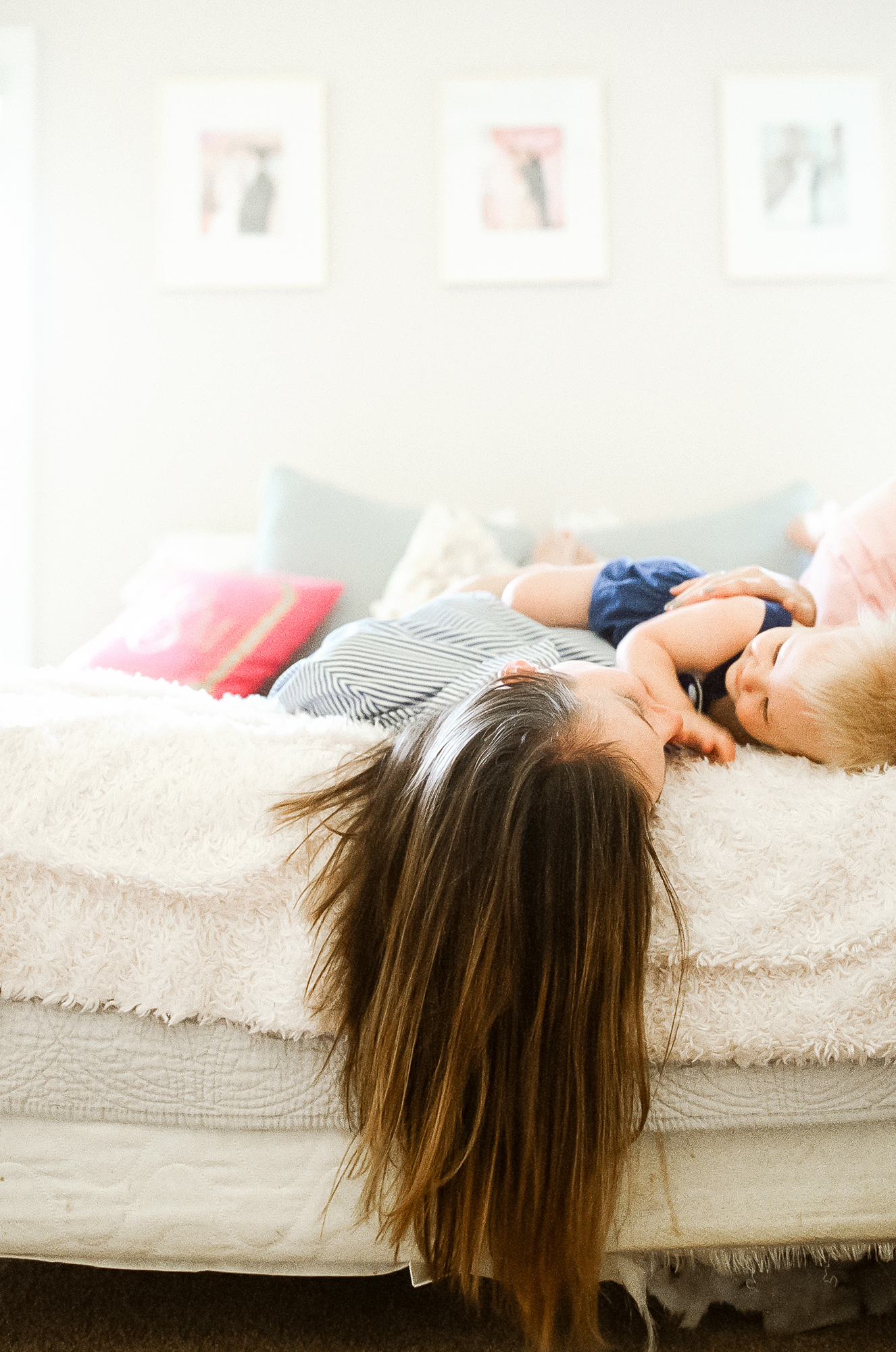 lifestyle-photographer-film-raleigh-family-home