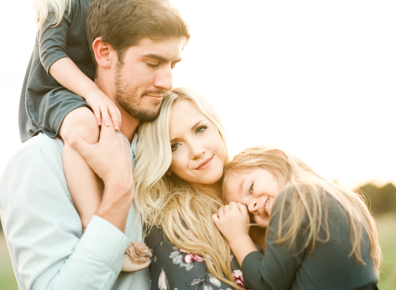 lifestyle-family-photographer-field-sunset-raleigh-holly-springs