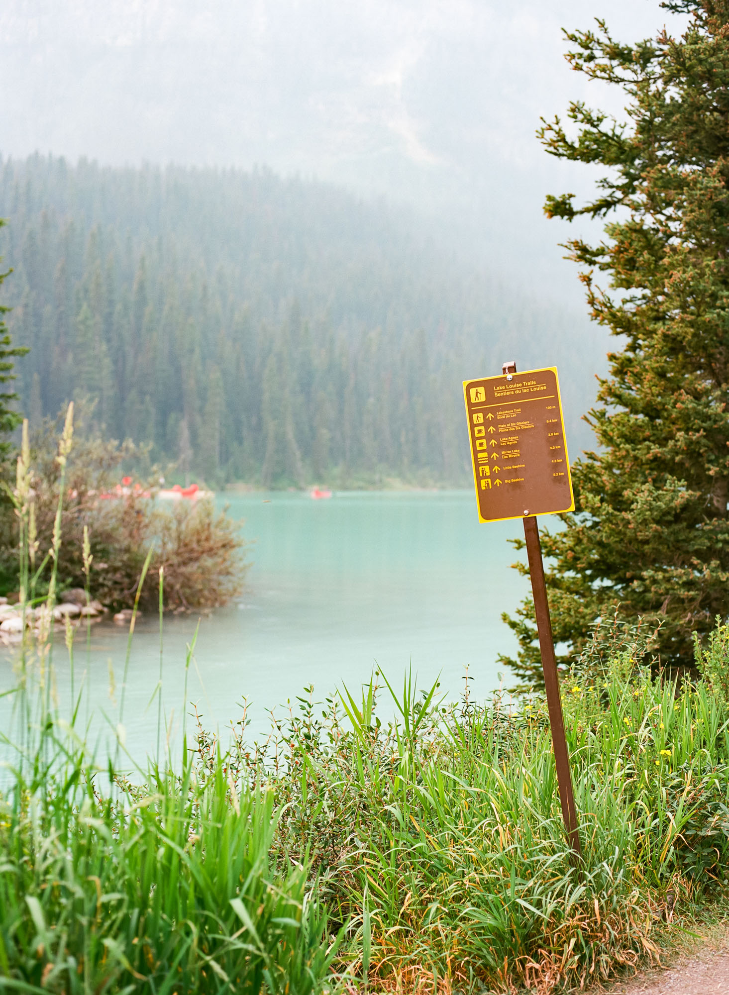 banff-canada-film-photography-travel-images-lake-louise