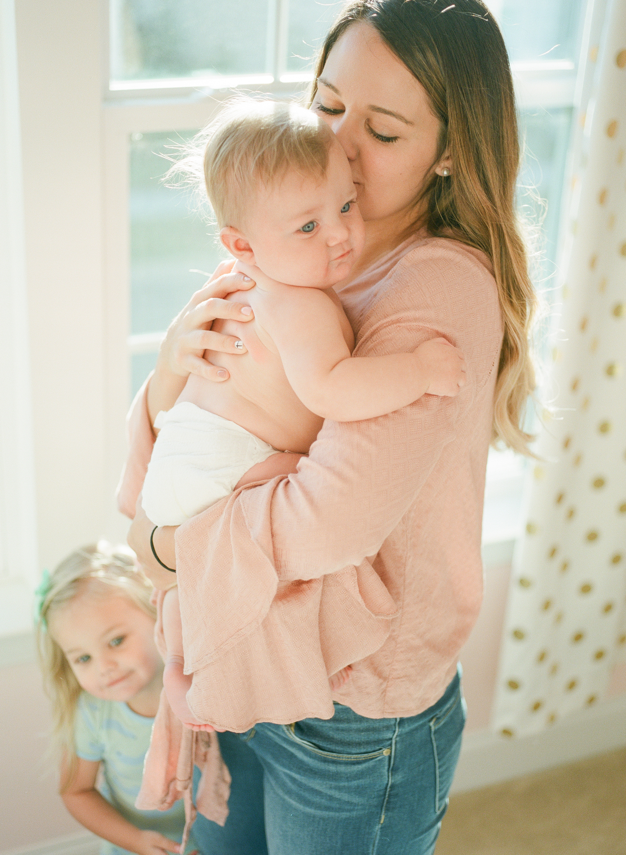 raleigh-motherhood-session-family-photography-morning