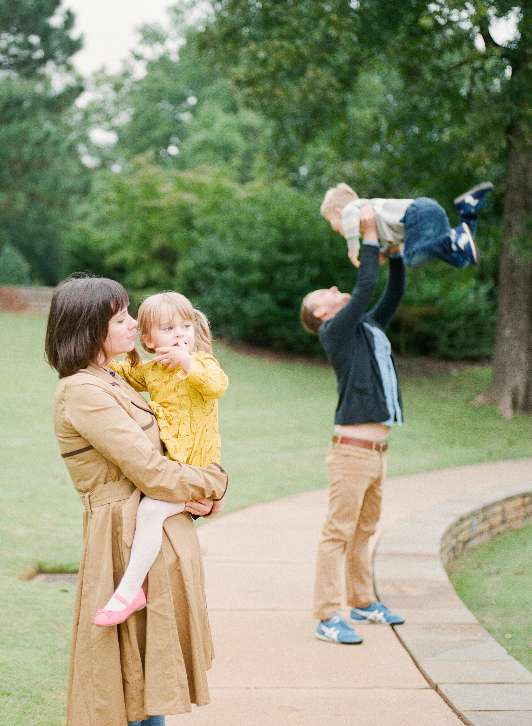 raleigh-fall-family-photographer-fall-session-fred-fletcher-park-006