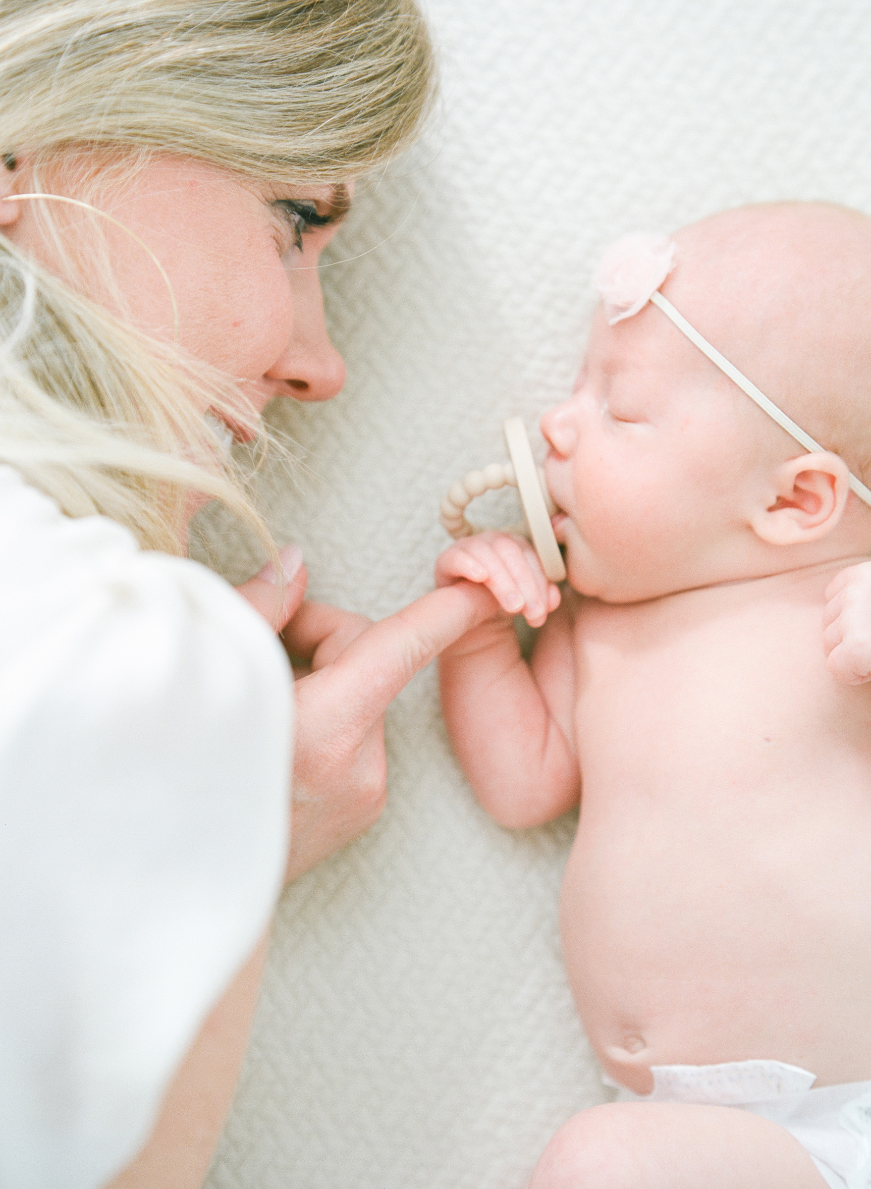 raleigh-newborn-photographer-wake-forest-baby-photo-session-008