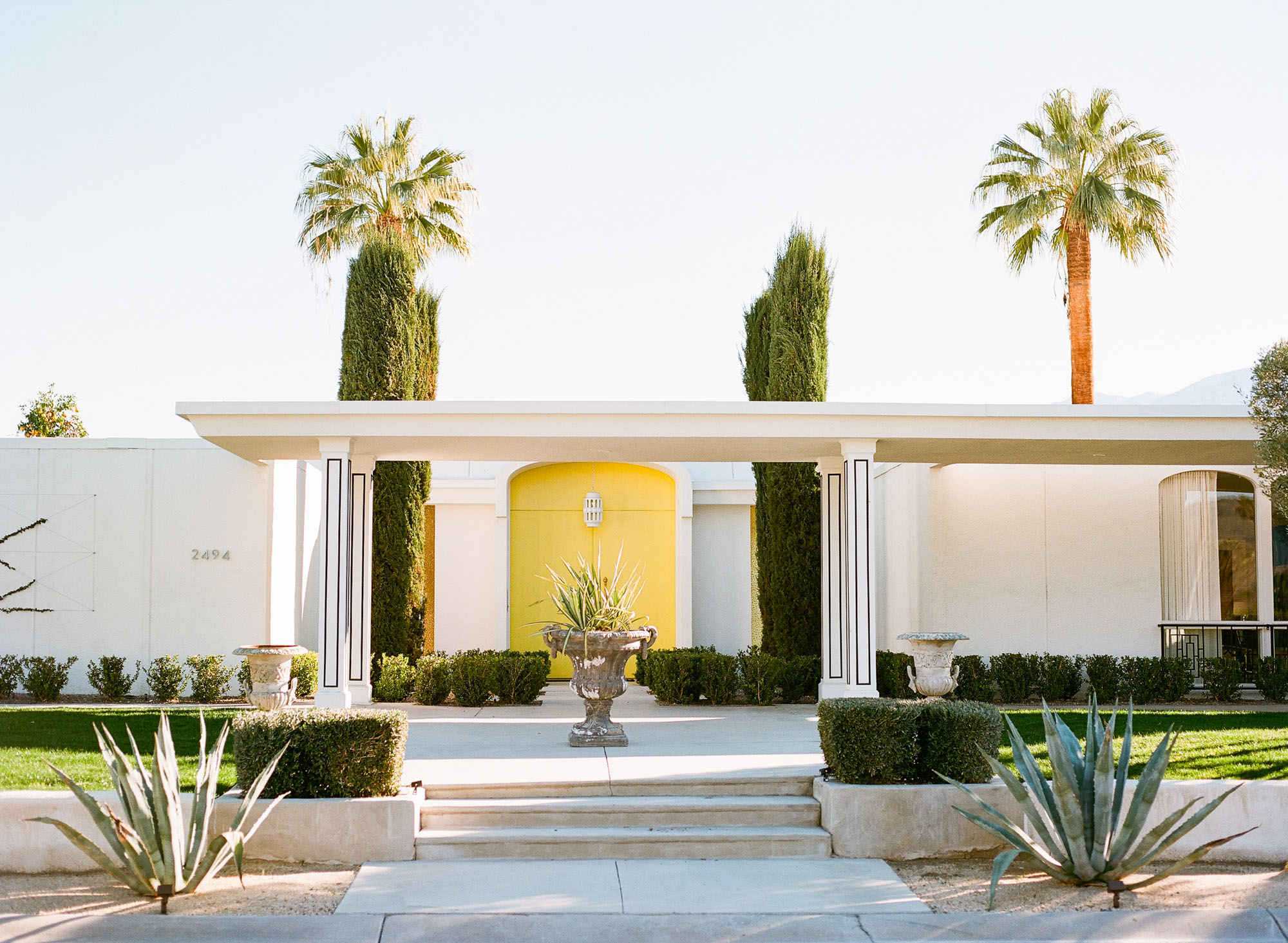 door-tour-palm-springs-california-film-photography-travel-photographer-001