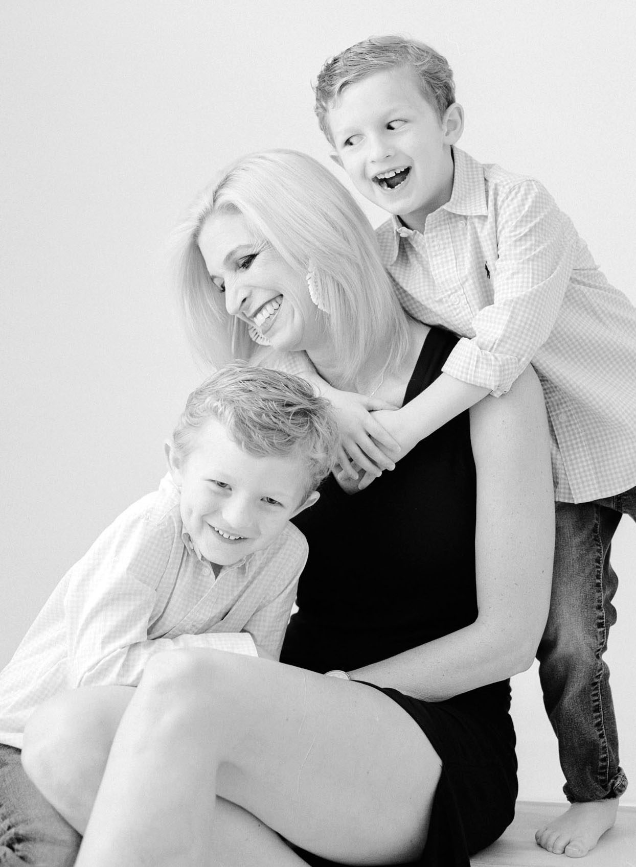 family-photographer-raleigh-nc-motherhood-portraits-008