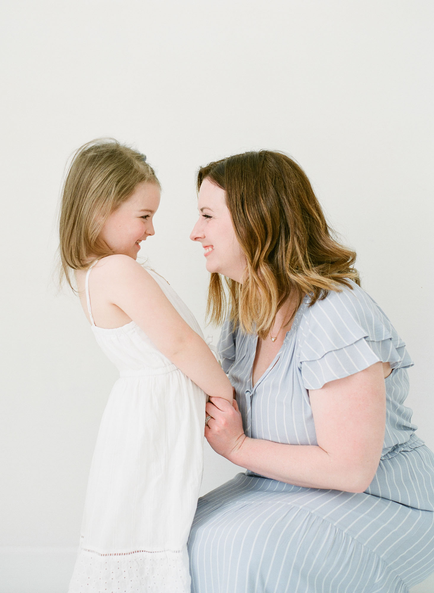 raleigh-family-photographer-studio-session-motherhood-001
