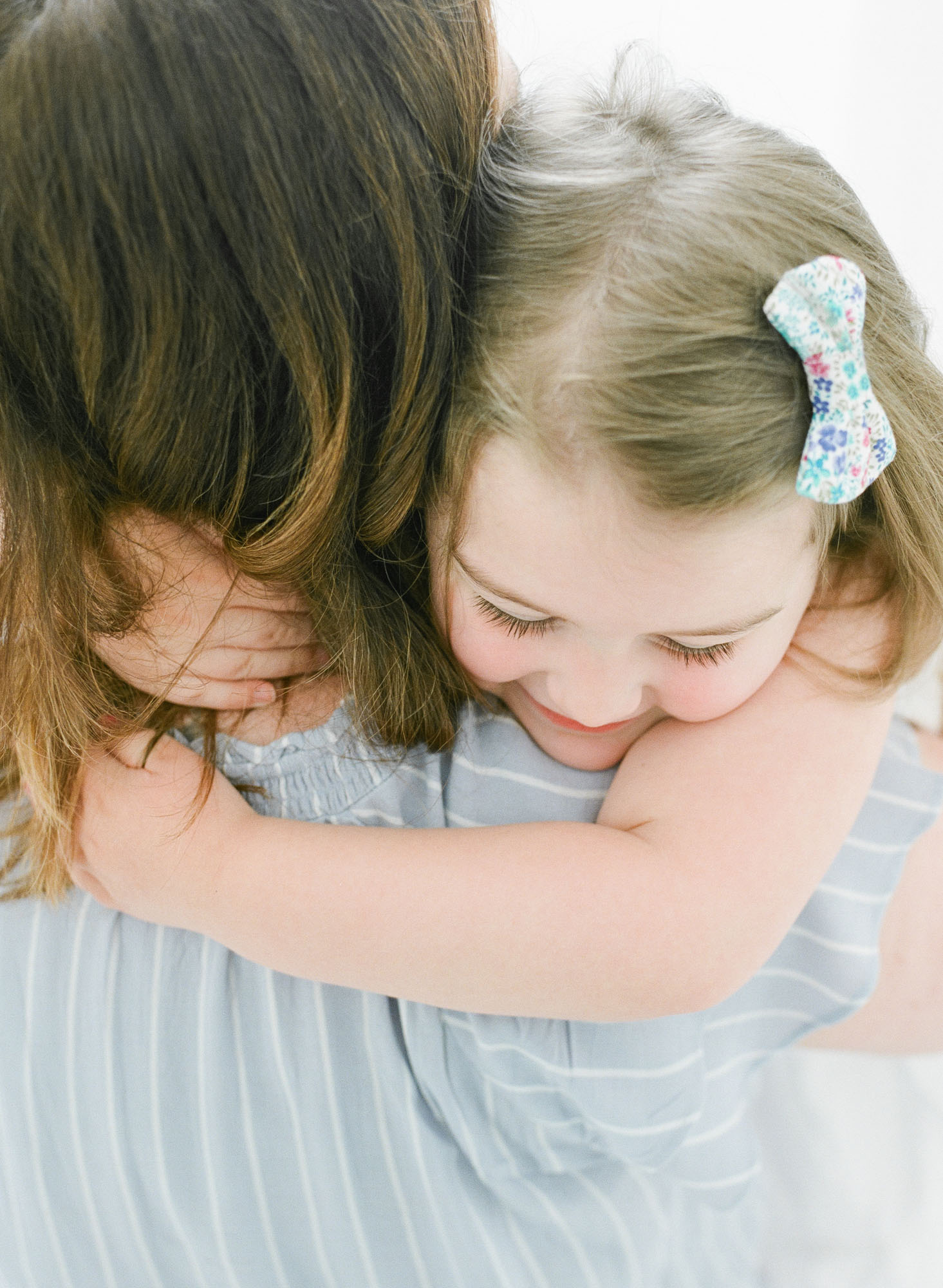 wake-forest-family-photographer-studio-session-motherhood-001