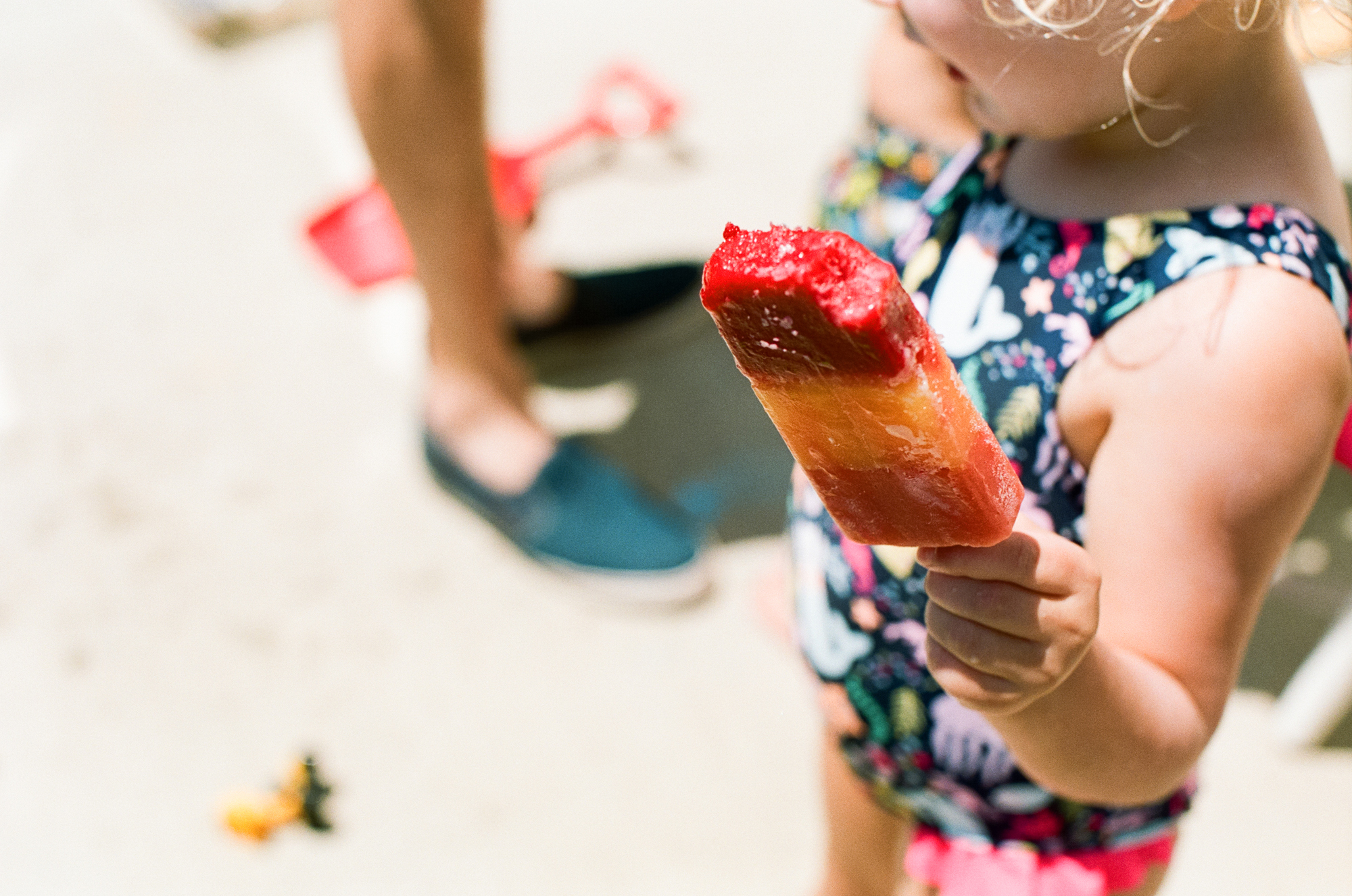 raleigh-family-photographer-lifestyle-session-summer-documentary-photographer-012