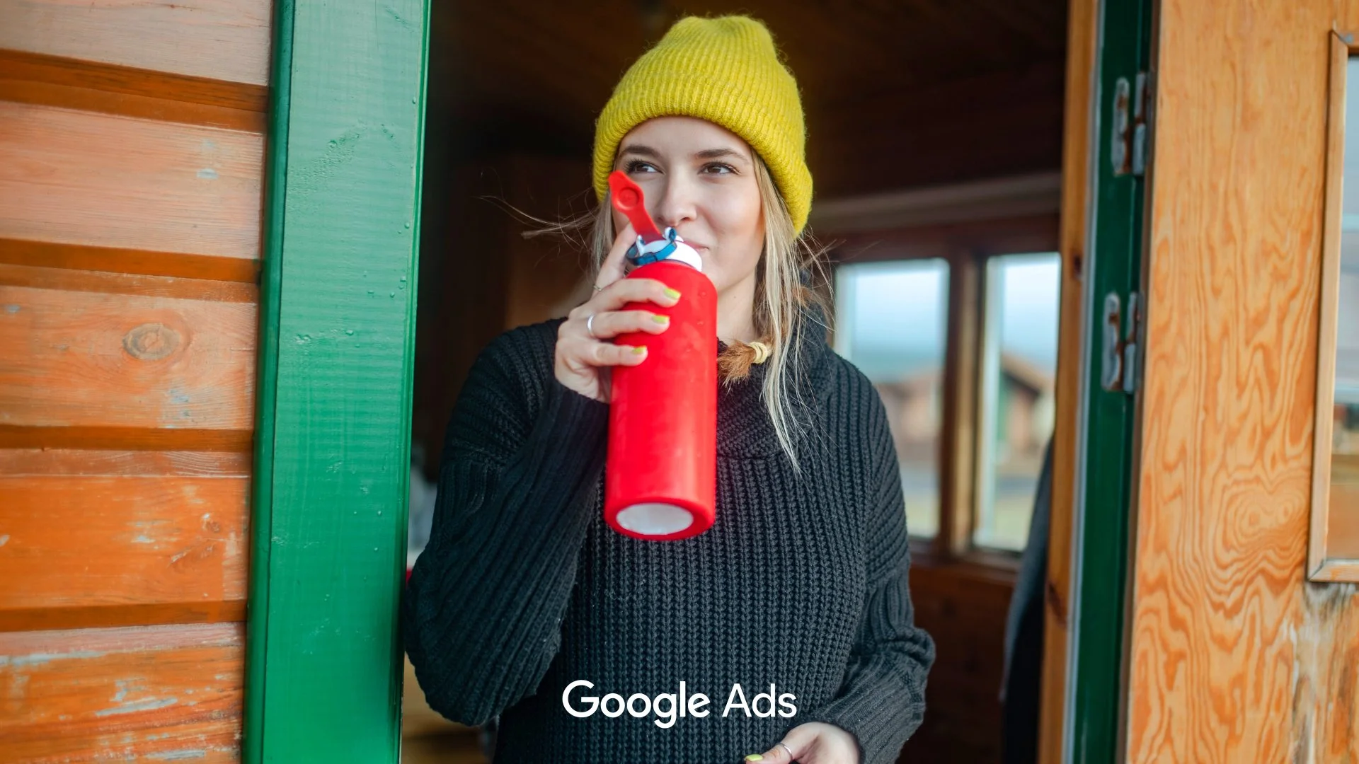 SB_VP2.2_Travel Bottle_16-9_130325 (0-00-00-00).jpg