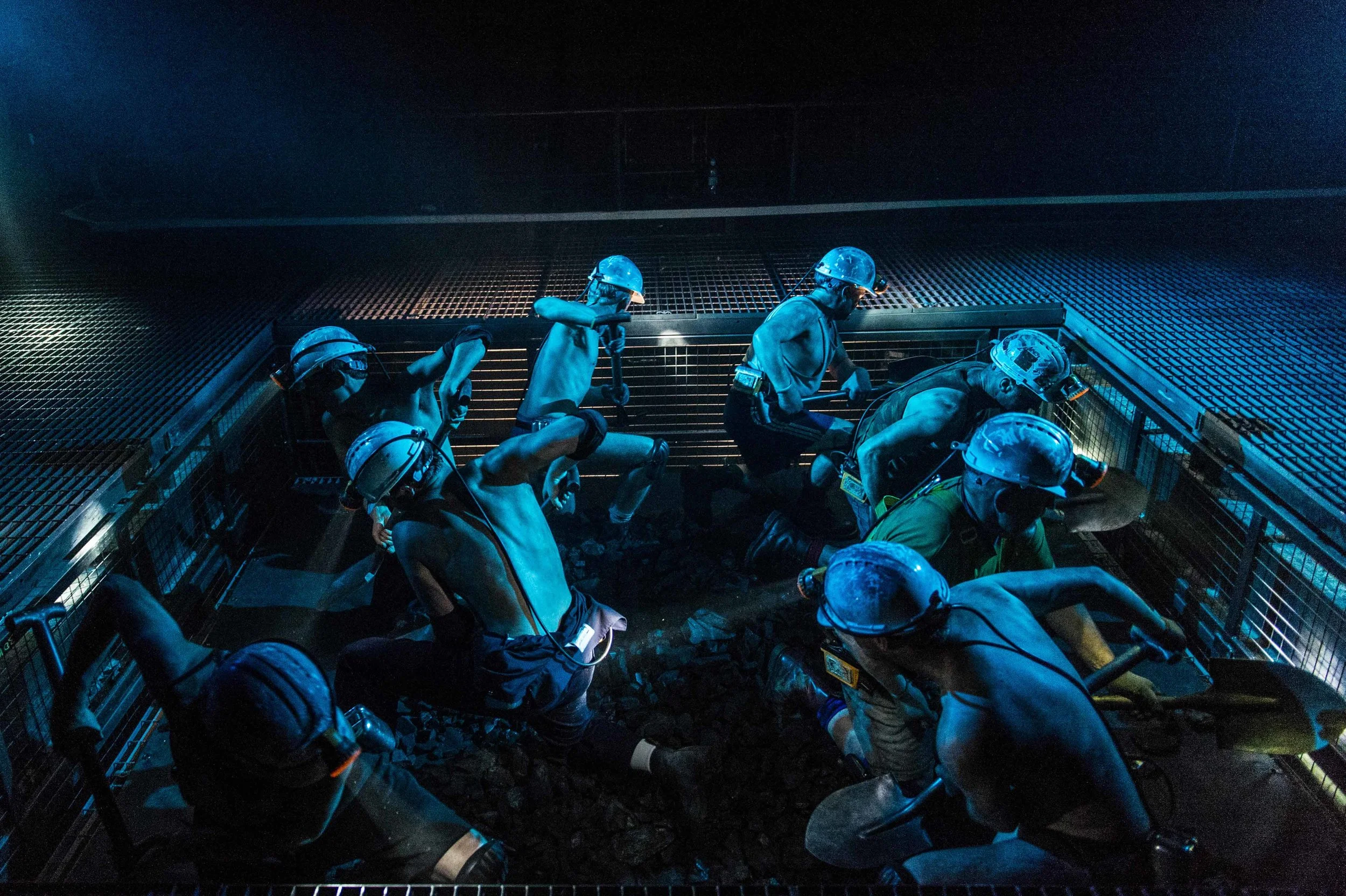 Wonderland by Beth Steel | Hampstead Theatre | Directed by Edward Hall | Set & Costumes by Ashley Martin-Davis | Lighting by Peter Mumford 