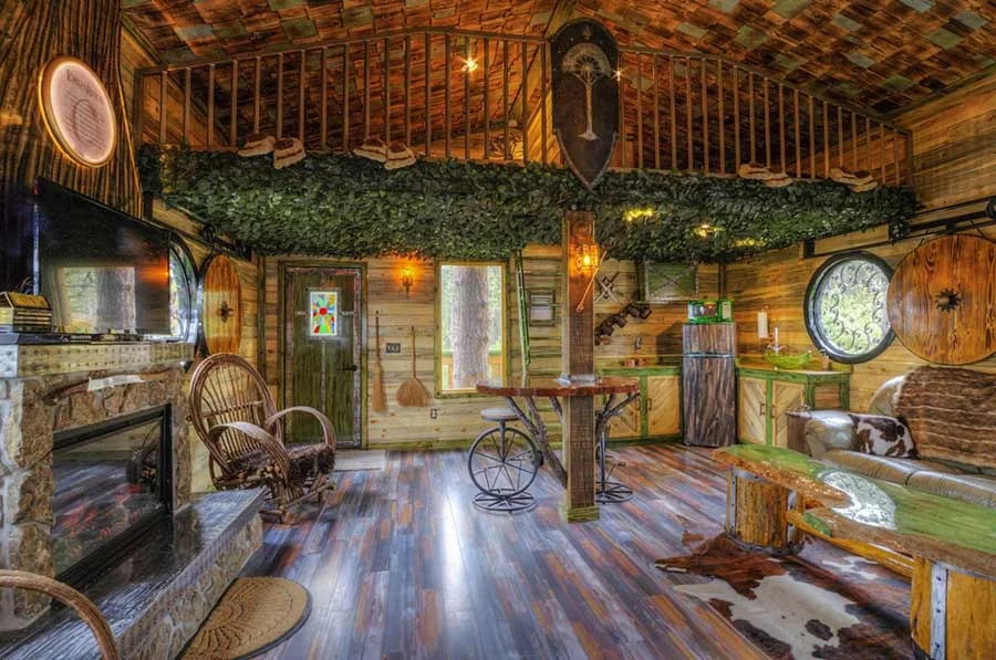 Treehouse Cedar Wood Inn