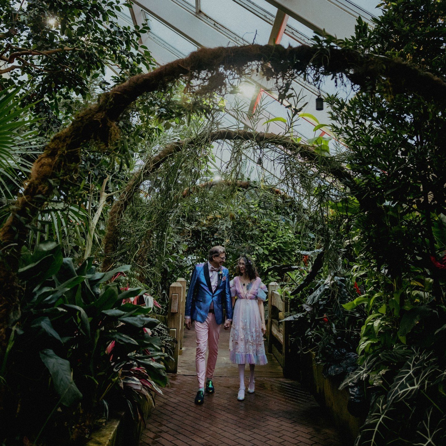 Jennifer + George's wedding at @olbrichgardens was as colorful as a unicorn and just as sweet! Look at these candy-colored outfits coupled with those sweet smiles and I think you'll agree that this wedding was perfect! 🤩🌈&hearts;️
.
.
.
.
.
[Image 