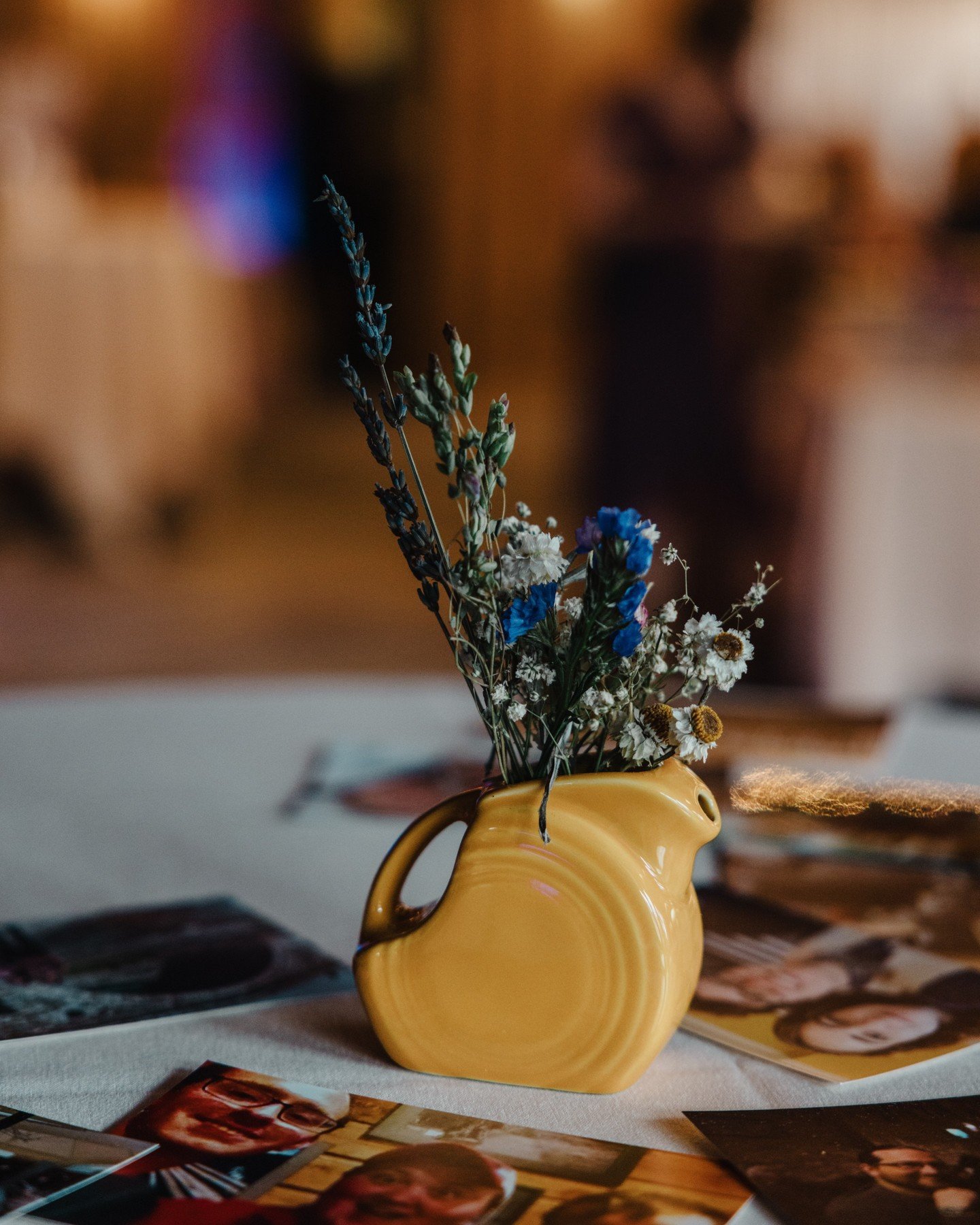 Just a little bouquet of flowers for you for this Thursday morning to brighten your day 💐
.
.
.
.
.
[Image Description: A small yellow vase that looks like a pitcher is holding a bouquet of dried flowers in shades of purple and blue and white.]