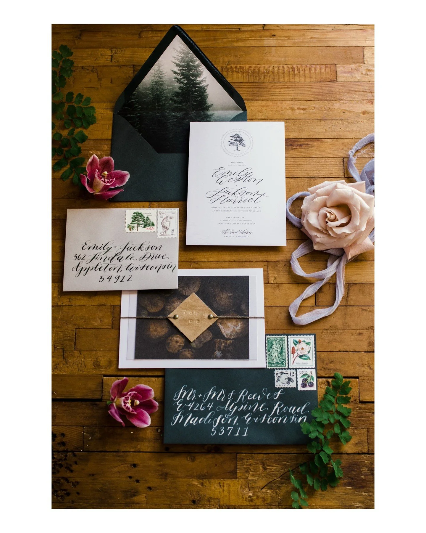 Little tip for your wedding day.... ask your florist if they can have some extra trimmings from your flowers for us to use as a part of your detail photos! It makes the detail photos more cohesive with your overall wedding day look! 
.
.
.
.
.
.
[Ima