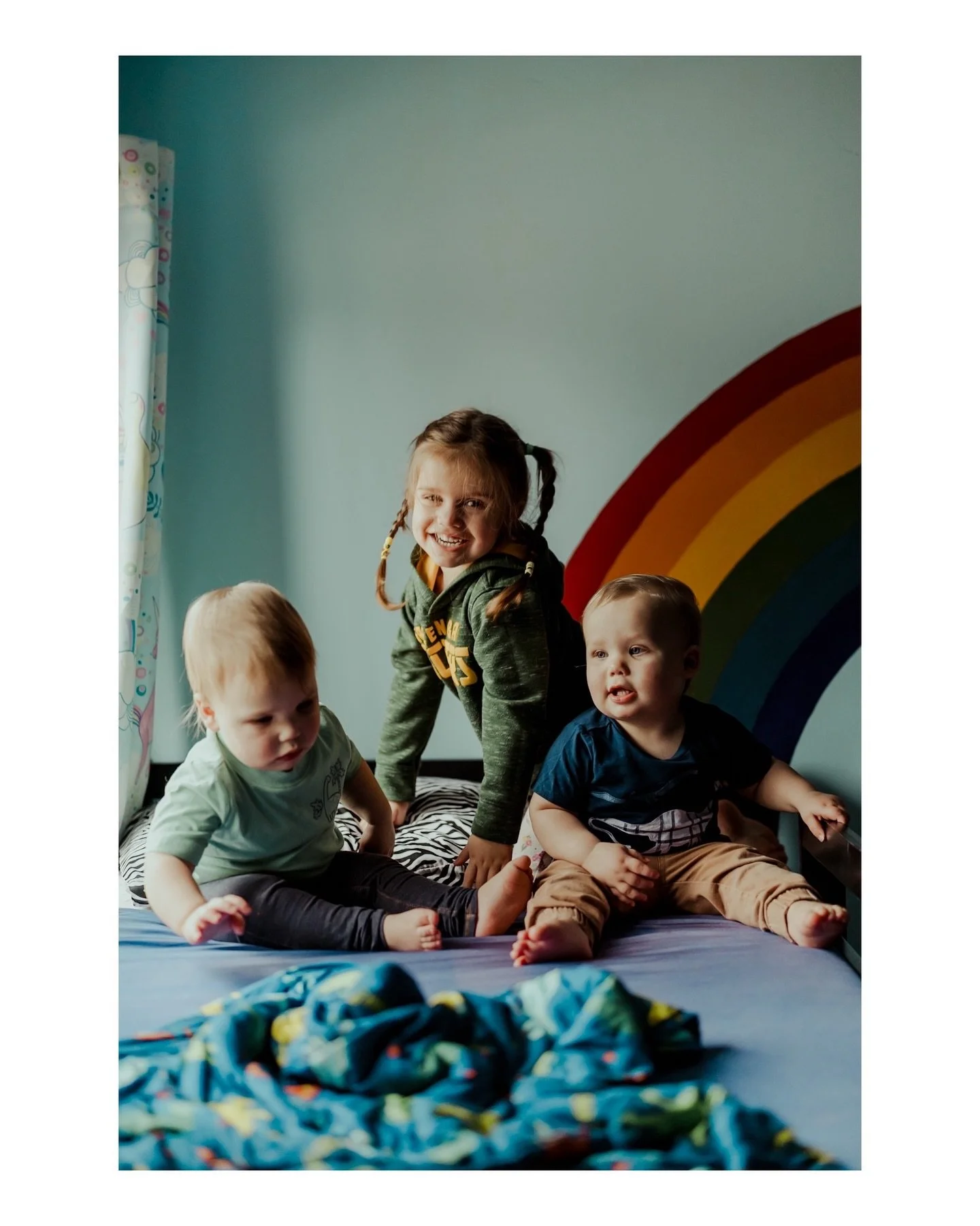 More in-home, lifestyle family portraits please! Embrace the chaos that is having kids, and have me come to your home to capture what real life, in all its beauty, actually feels like. If these sweet family photos don&rsquo;t convince you, I don&rsqu