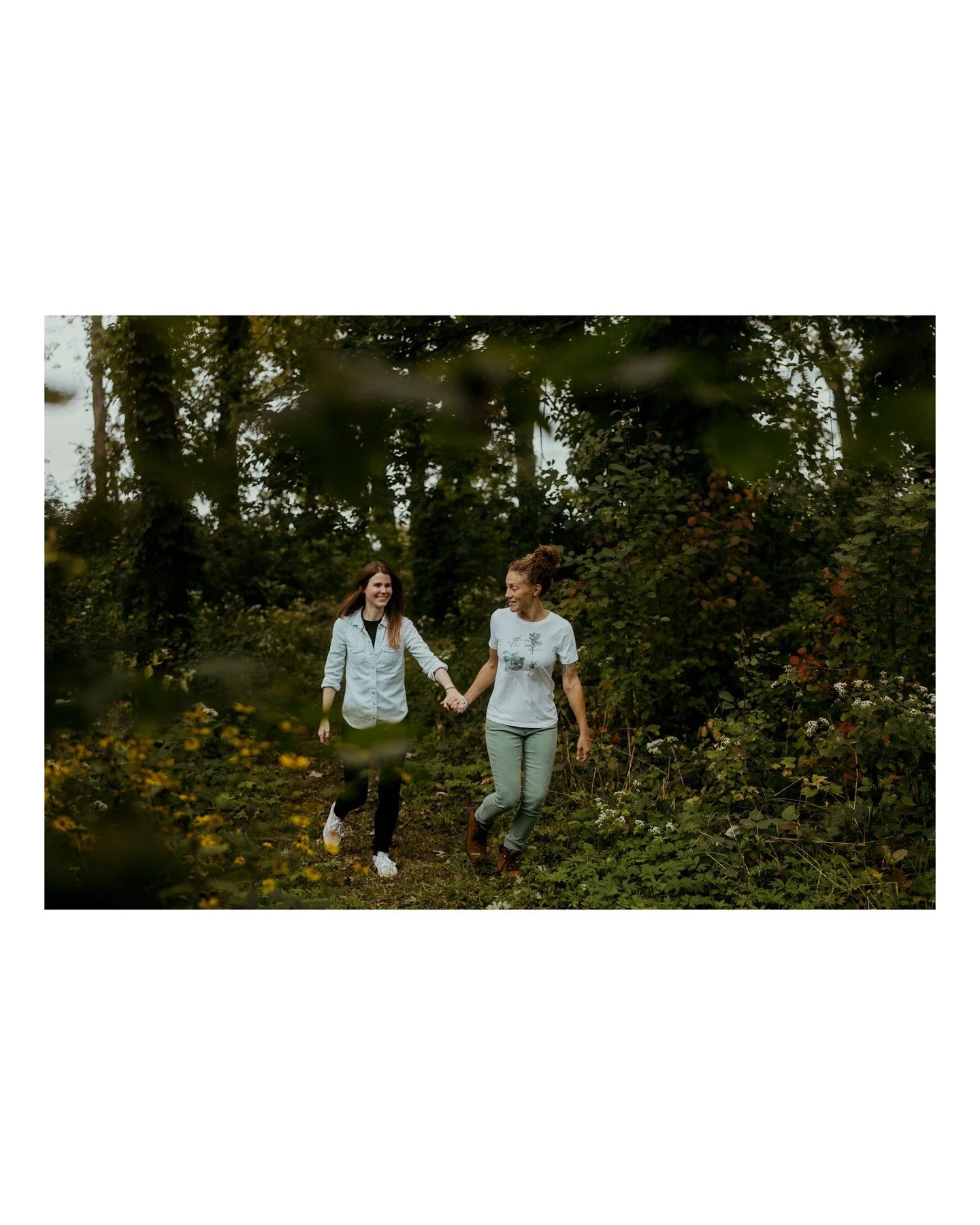 Did you elope or having a small, intimate wedding without photos? Consider doing a couples portrait, just the two of you, to celebrate your love in a way that feels good for you! These two chose a casual, nature-focused couples session to celebrate t