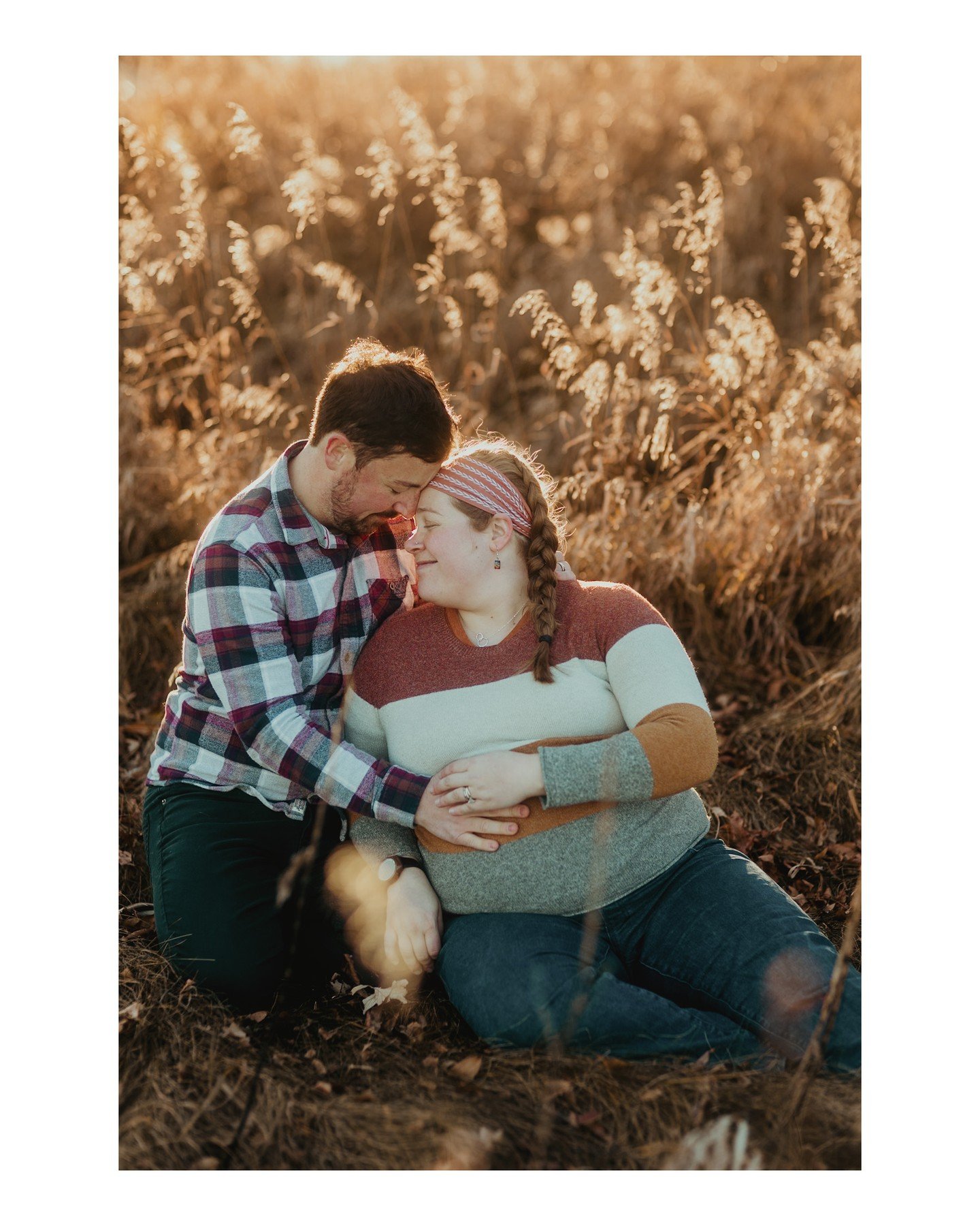 Cara + Richard's maternity session at Pope Farm Conservancy was stunning! First of all, it's one of my favorite portrait locations - the Fall colors and warm vibes there during the Fall months are PERFECT! Second of all, but even more importantly, I 