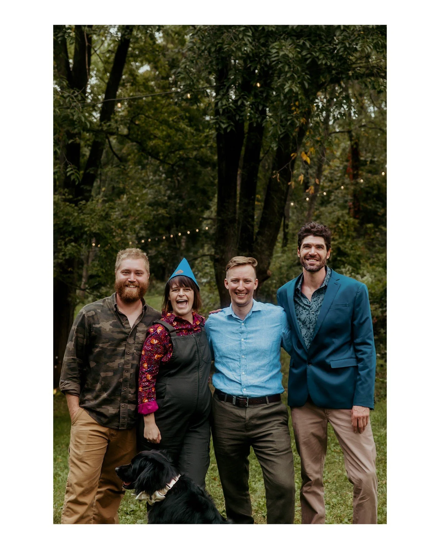 These are the types of formal photos you actually WILL look at again (Maybe it's the hat? Maybe it's the smiles? Who knows?) 🤩
.
.
.
.
.
.
Here are the folks who helped make this wedding amazing: 
 - Venue: Common Gardens 
 - Desserts: therollingpin