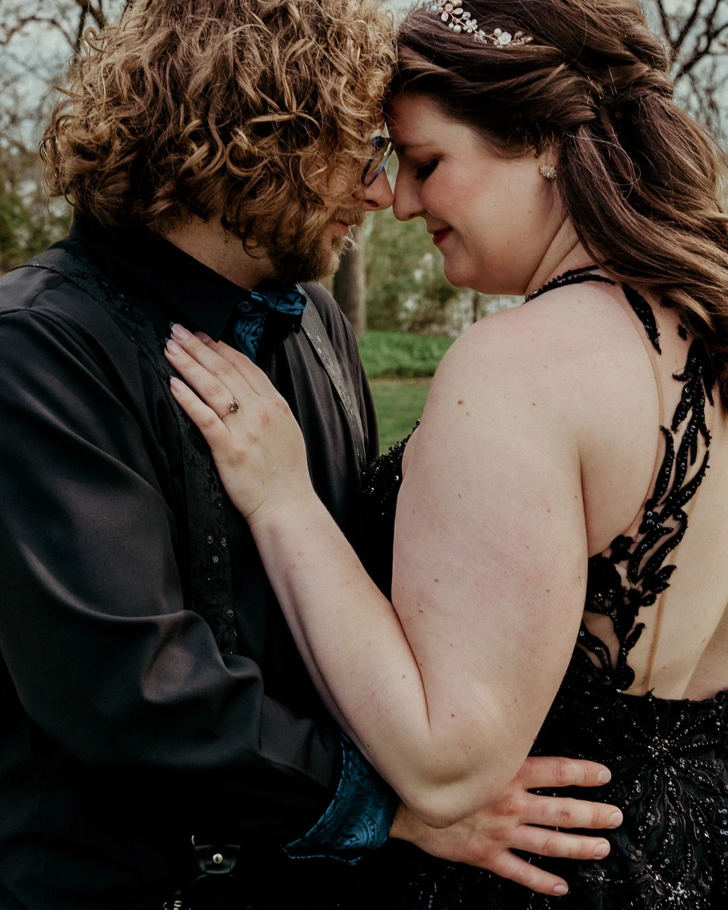 Happy Anniversary to Katie + Cody! 💖
.
.
.
.
.
𝗪𝗲𝗱𝗱𝗶𝗻𝗴 𝗩𝗲𝗻𝗱𝗼𝗿𝘀
Ceremony + Reception Venue: Lake Kegonsa State Park
Desserts: @bloombakeshop
Catering: @beefbutterbbq
✨
[Image Description: A white man with medium length curly light brown