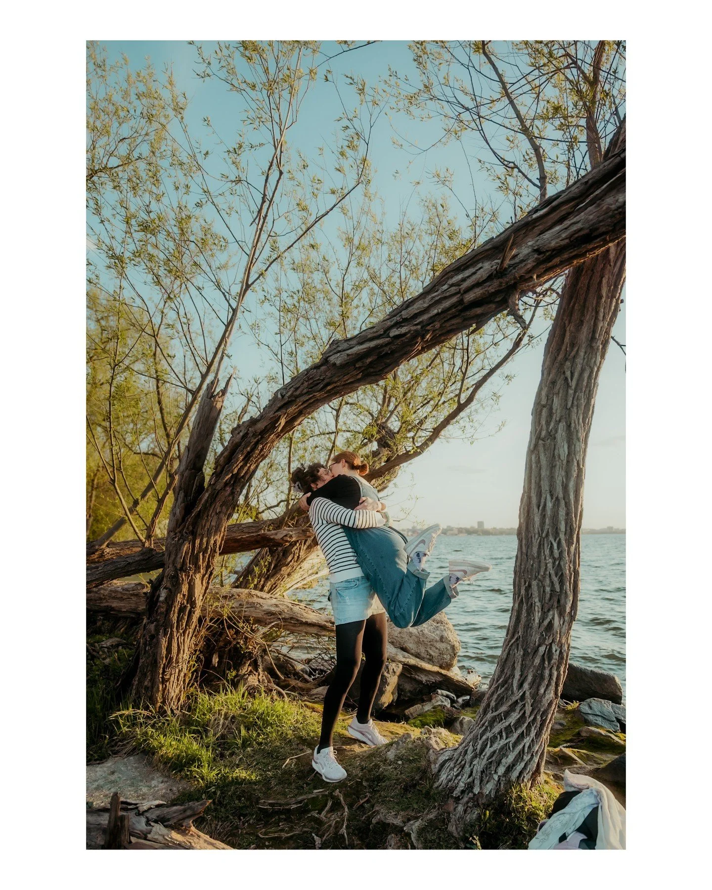They said yes! Freya proposed to Rowan on a gorgeous day in early May, and they said yes! Planning a surprise proposal for your partner? Perfect! We love capturing surprise proposals! 
.
.
.
.
.
 - Camera Gear: 
 - Canon: @canonusa
 - Accessories: 
 