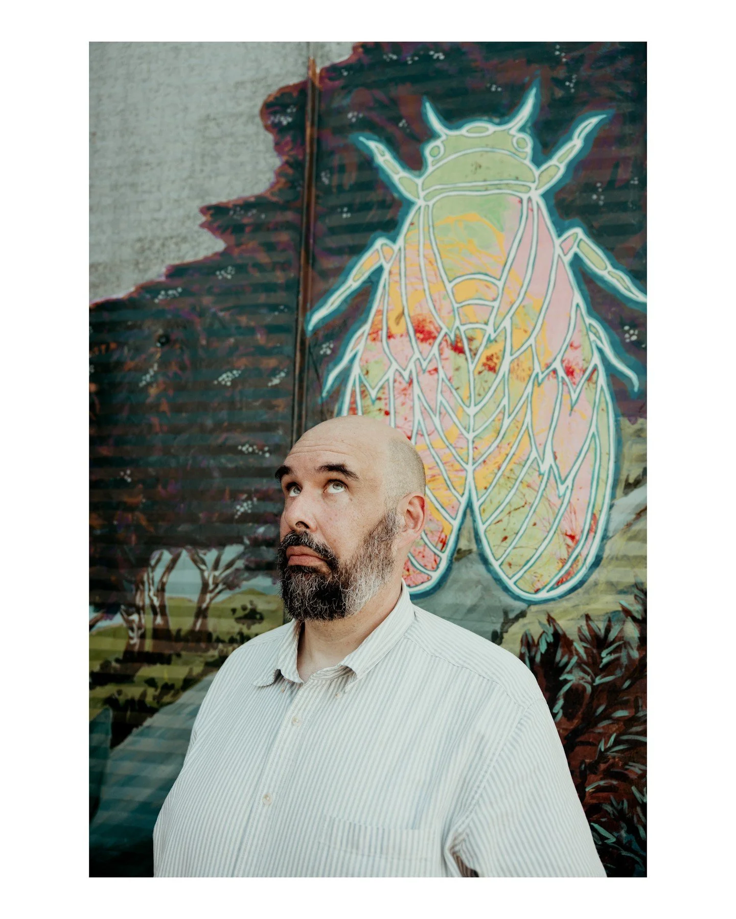 Happy Father's Day to @baristapowers 🥳 and to all the dads, stepdads, and other father figures out there 💜
.
.
.
.
.
.
.
[Image Description: Rob, a white man with olive skin tone and a shaved head with black &amp; grey beard is wearing a short slee