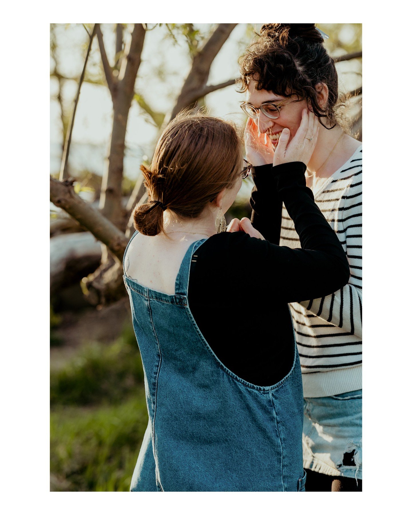 A "perfect photo" doesn't always make for the most impactful photo. This "in between" moment during Freya's proposal to Rowan, where Rowan is cupping Freya's smiling face was snapped so quickly I didn't have time to frame it perfe