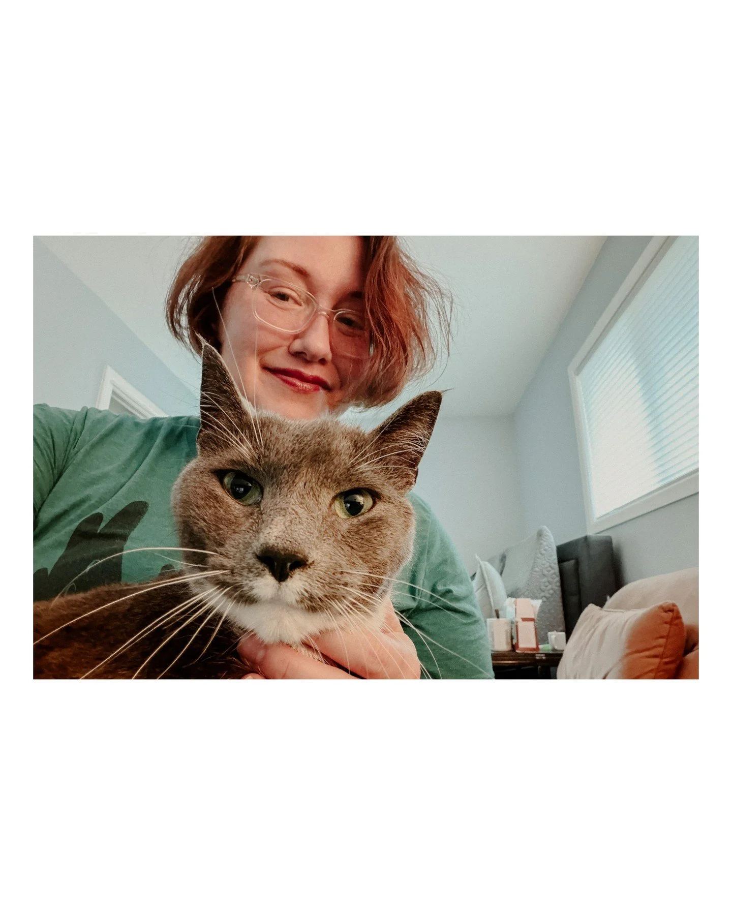 Me and my bestie, Jeff 😻 Leave me pics of you and your furry bestie (or your human bestie) in the comments! I'd love to see them! 
.
.
.
.
.
.
[Image Description: A picture of Sam, a white woman in a larger body with short reddish brown hair, wearin