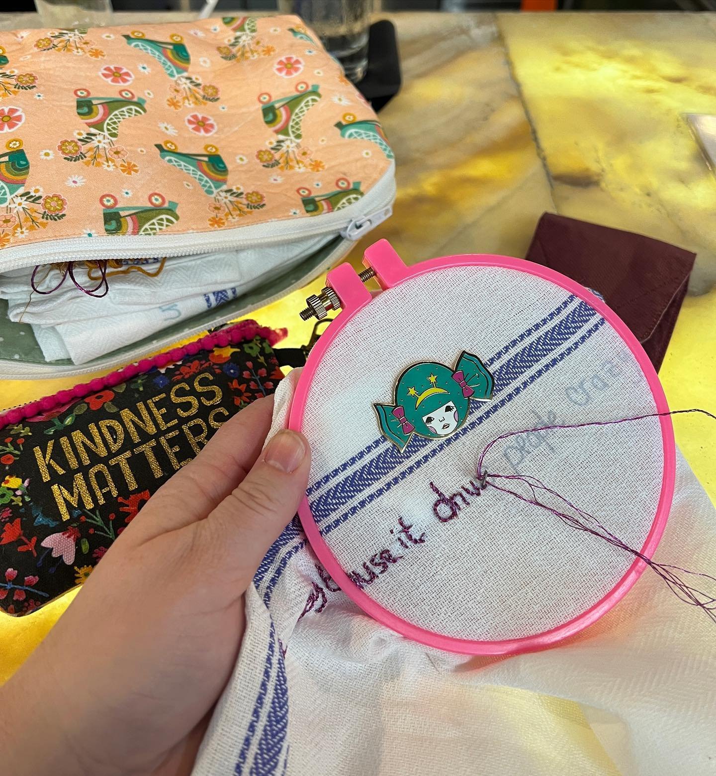 Embroidery in the wild.

Catch me at the Christmas Market next weekend, y&rsquo;all! 🐊🍷🎄

#influencersinthewild #embroidery #barcraft #crafting #fiberart