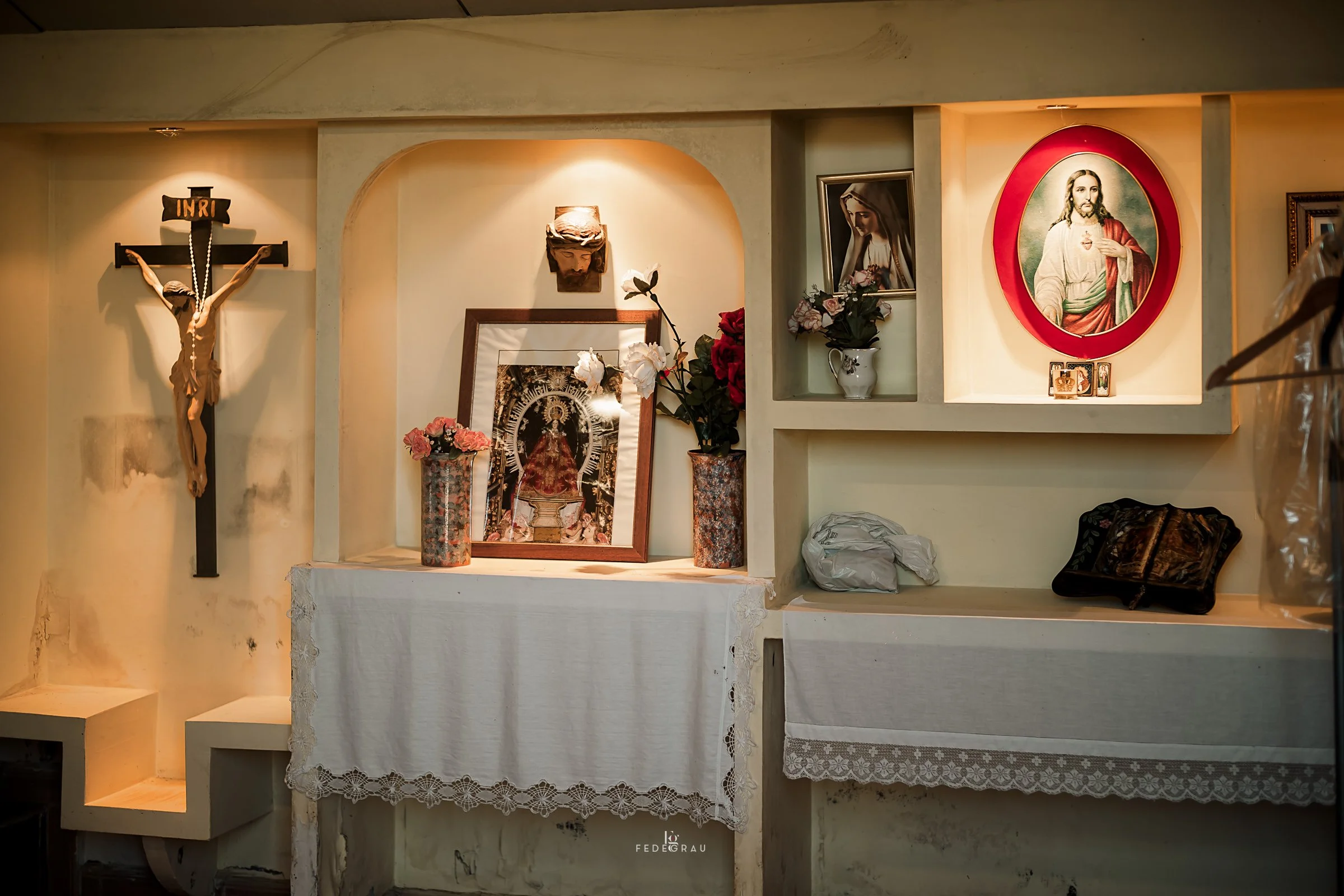 02-spanish-bullfighting-chapel-fedegrau.jpg