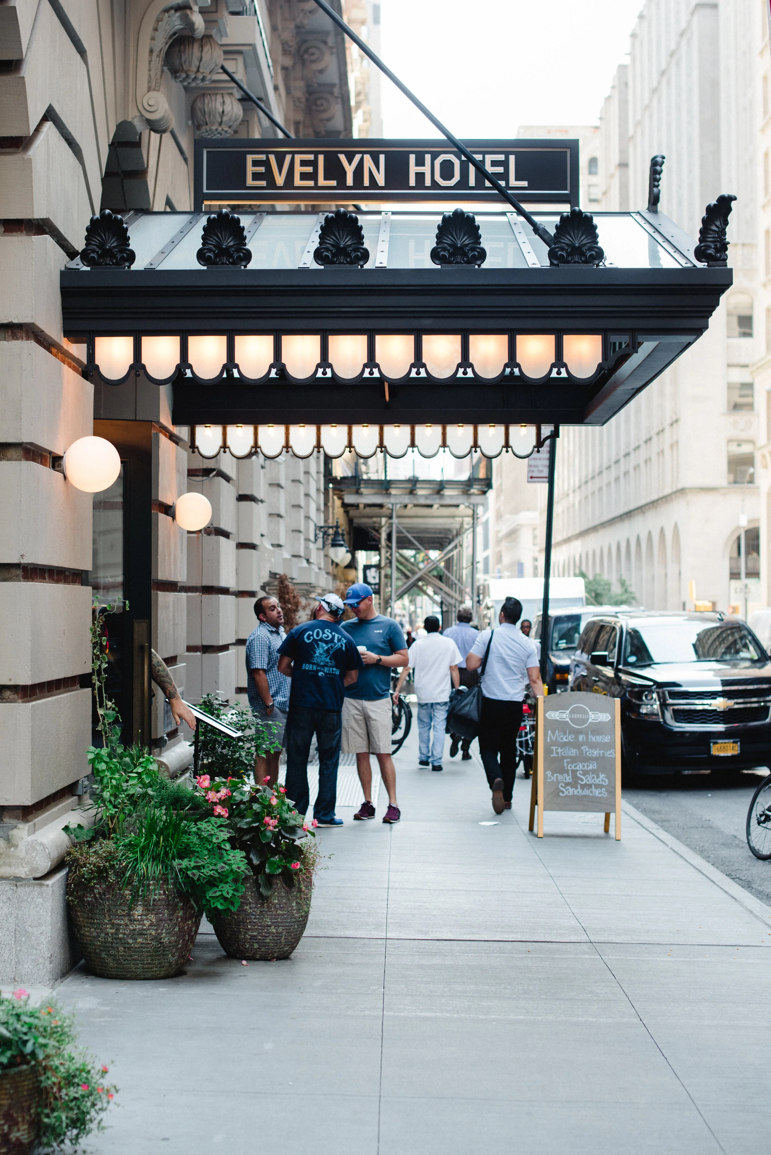 Carly \u0026 John / Hardings NYC — Luna Wedding Studio, image size:2500x3746