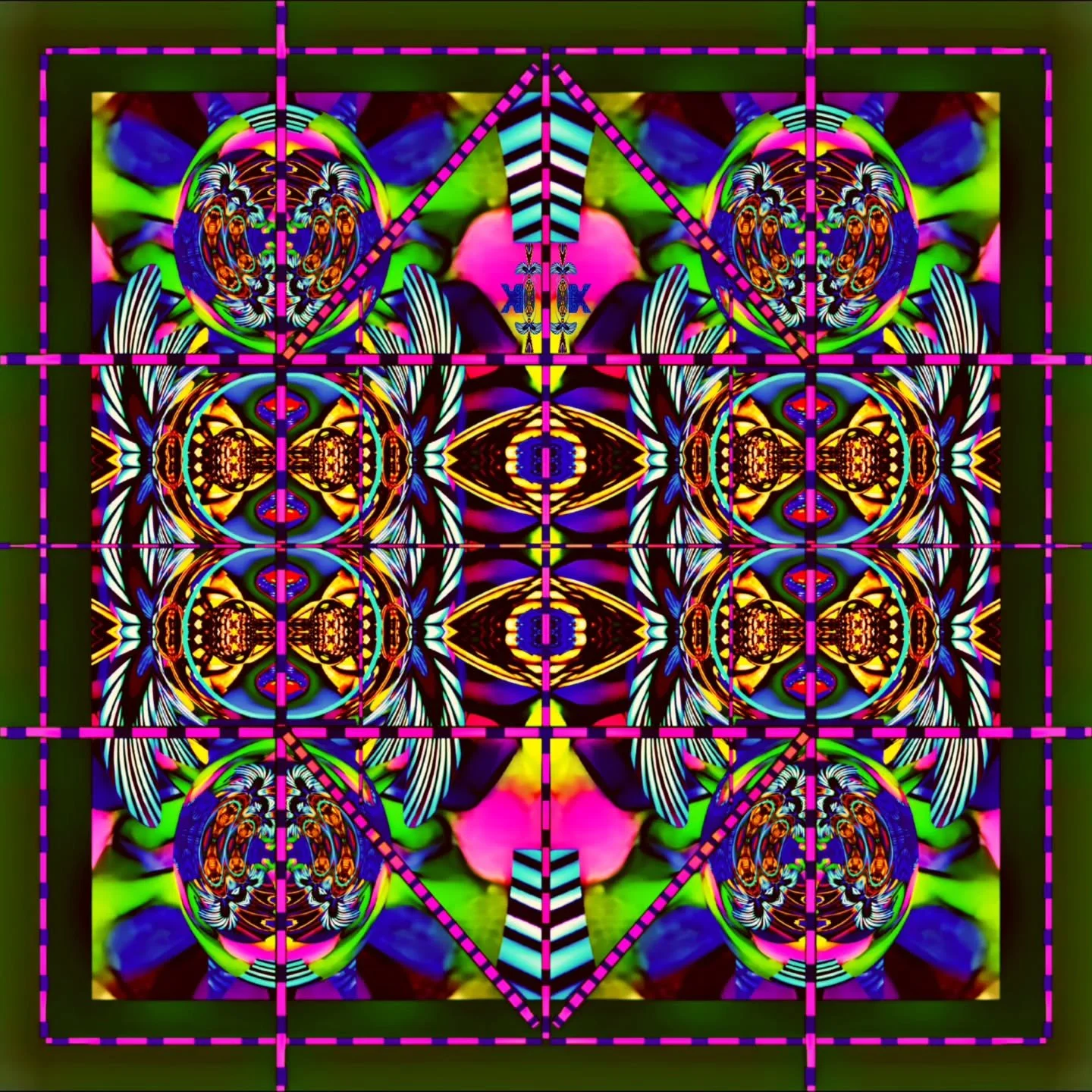 Fantasy for Air
#fantasy #motley #blue #green #pinks