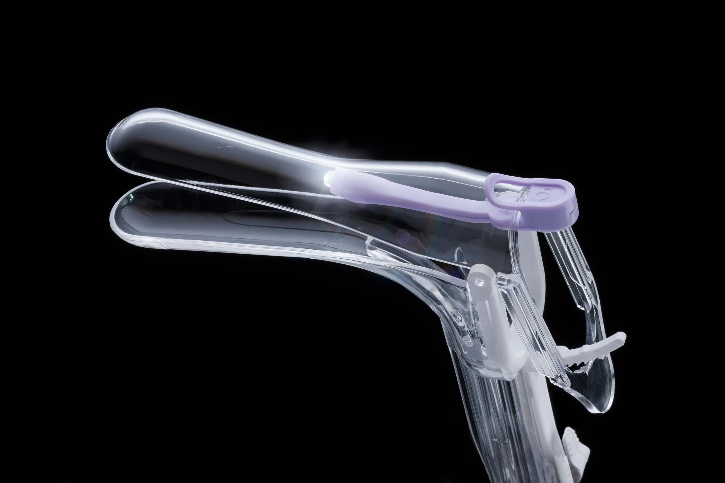 Fits both existing metal and plastic specula.