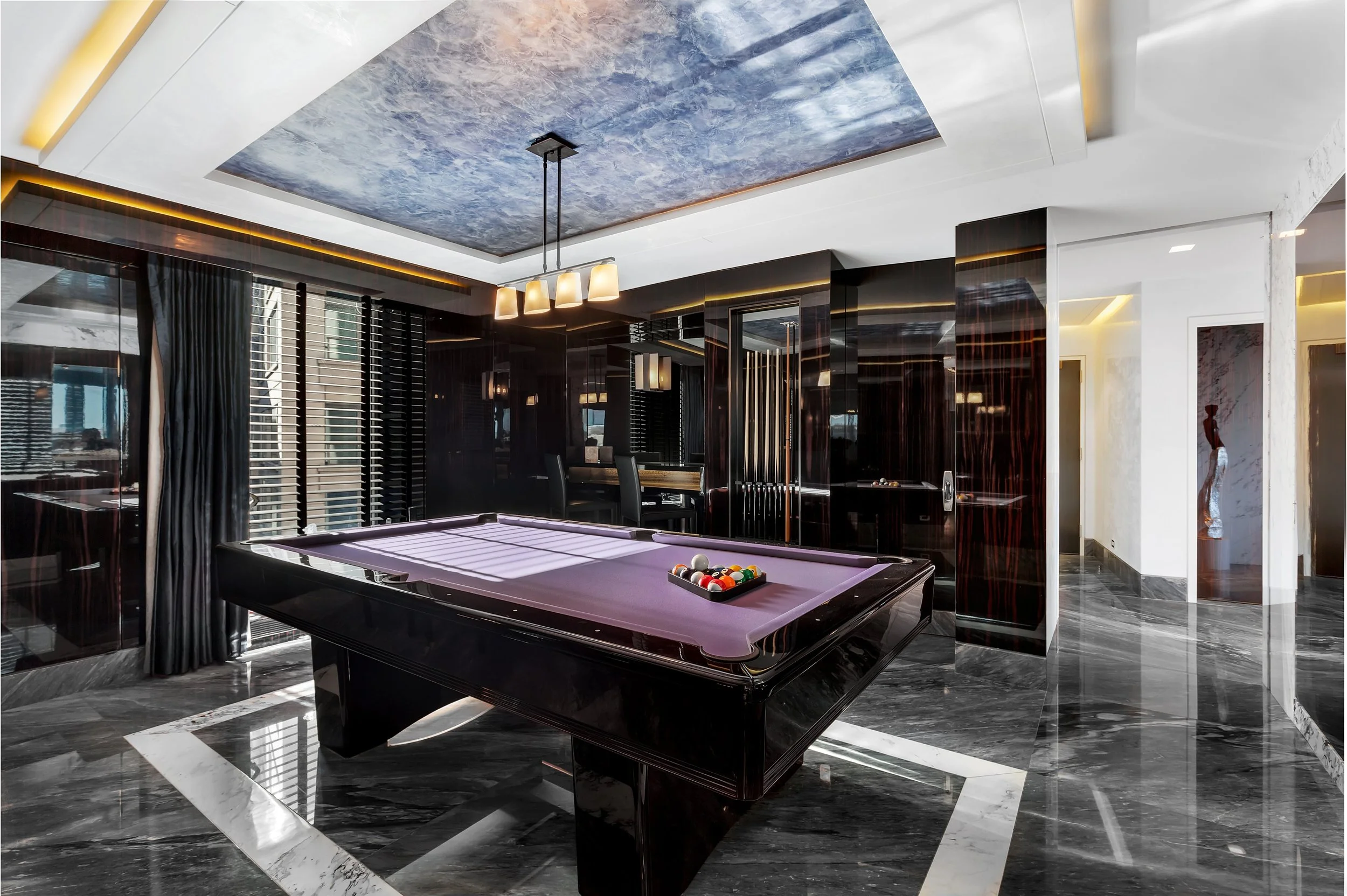 day_h5property_240_Riverside_Boulevard_Triplex_O_13.jpg