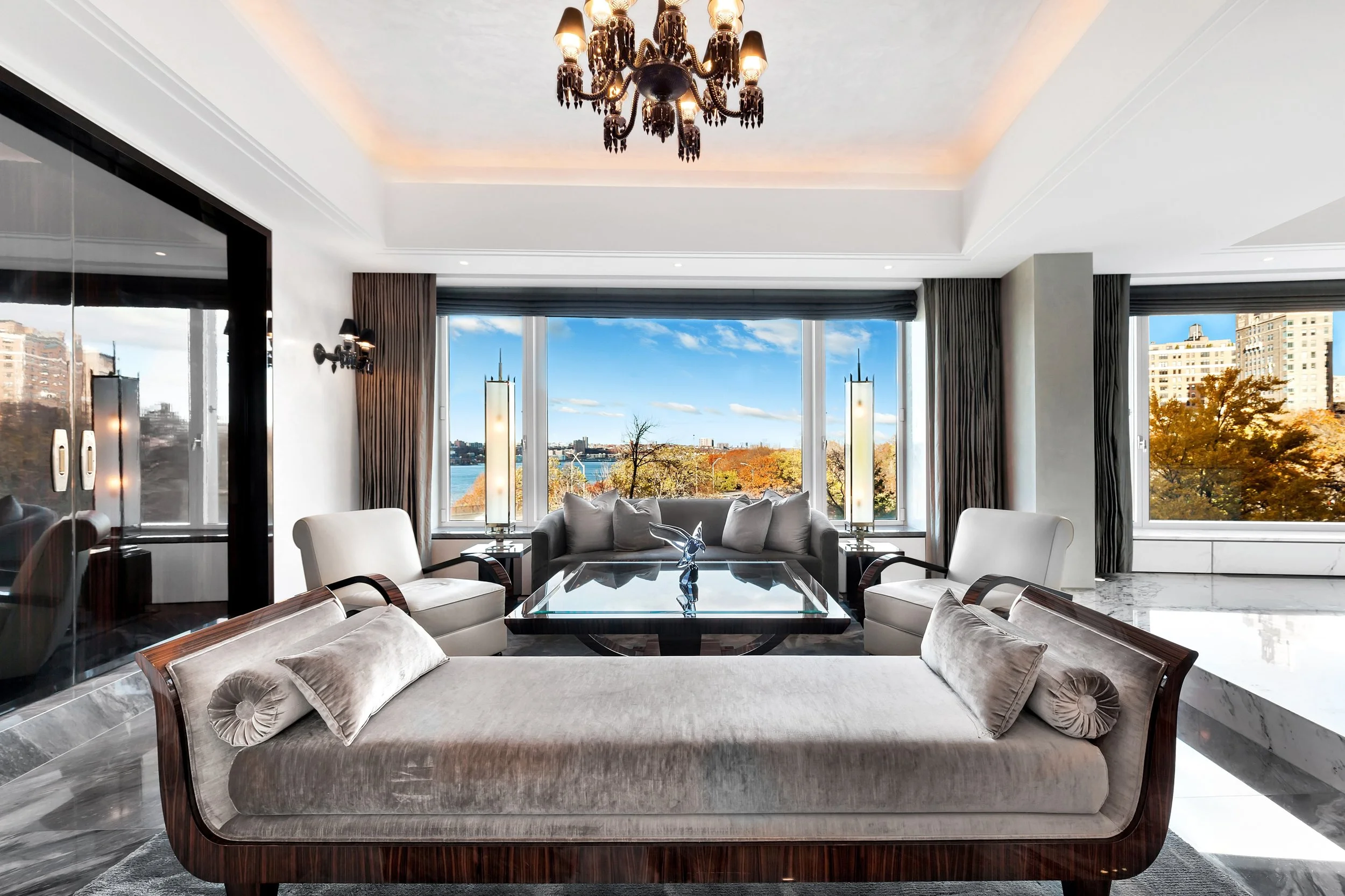 day_h5property_240_Riverside_Boulevard_Triplex_O_19.jpg