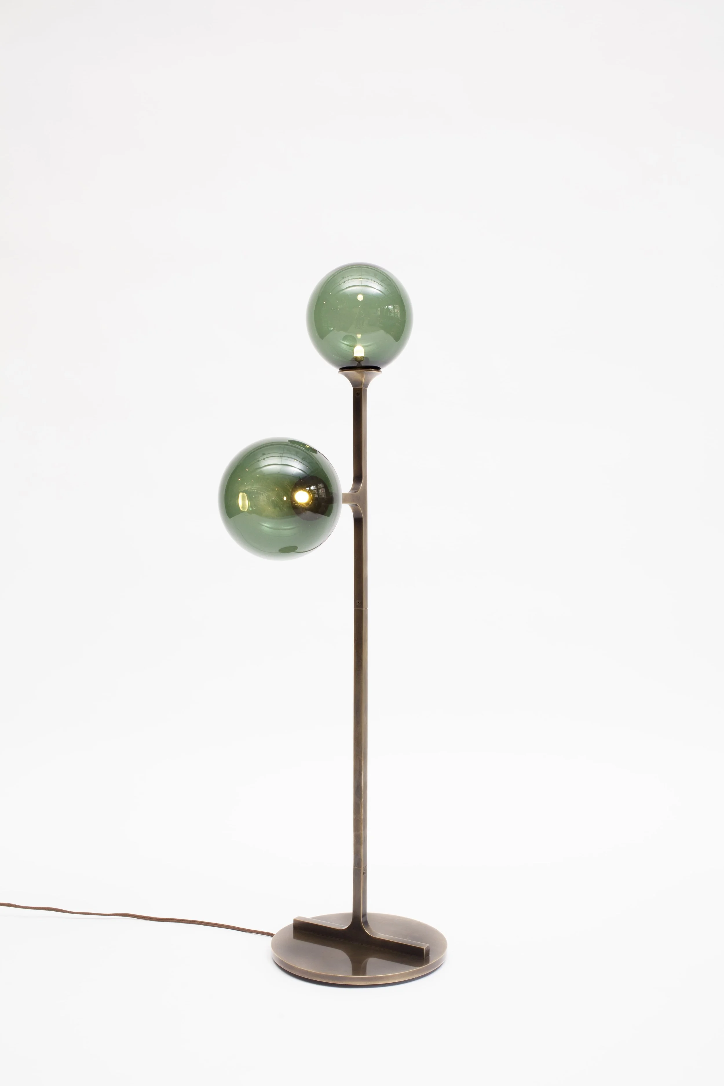 Lumifer_Helix_DeskLamp_06.jpg