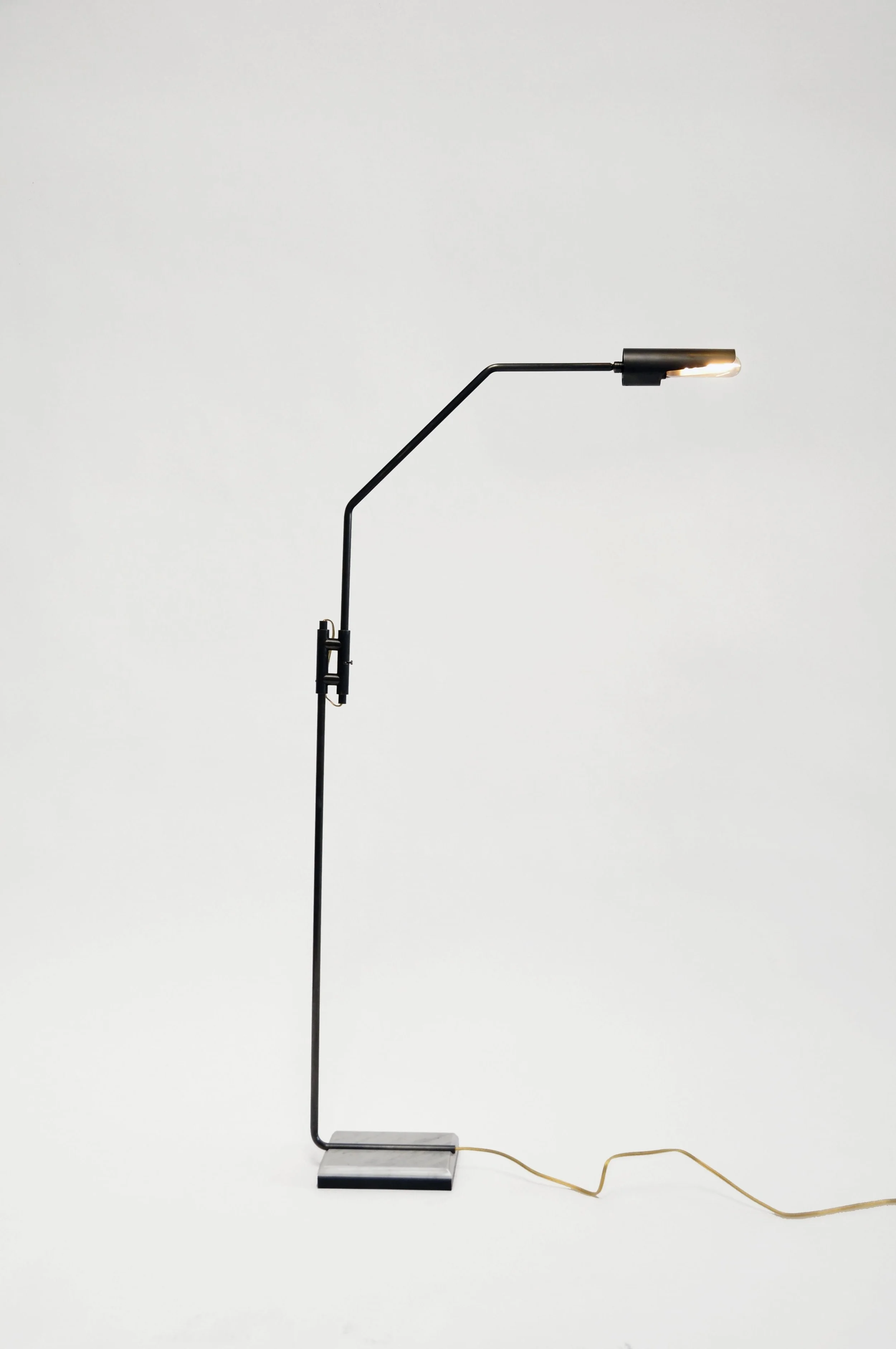 FloorLamp01Stone.jpg