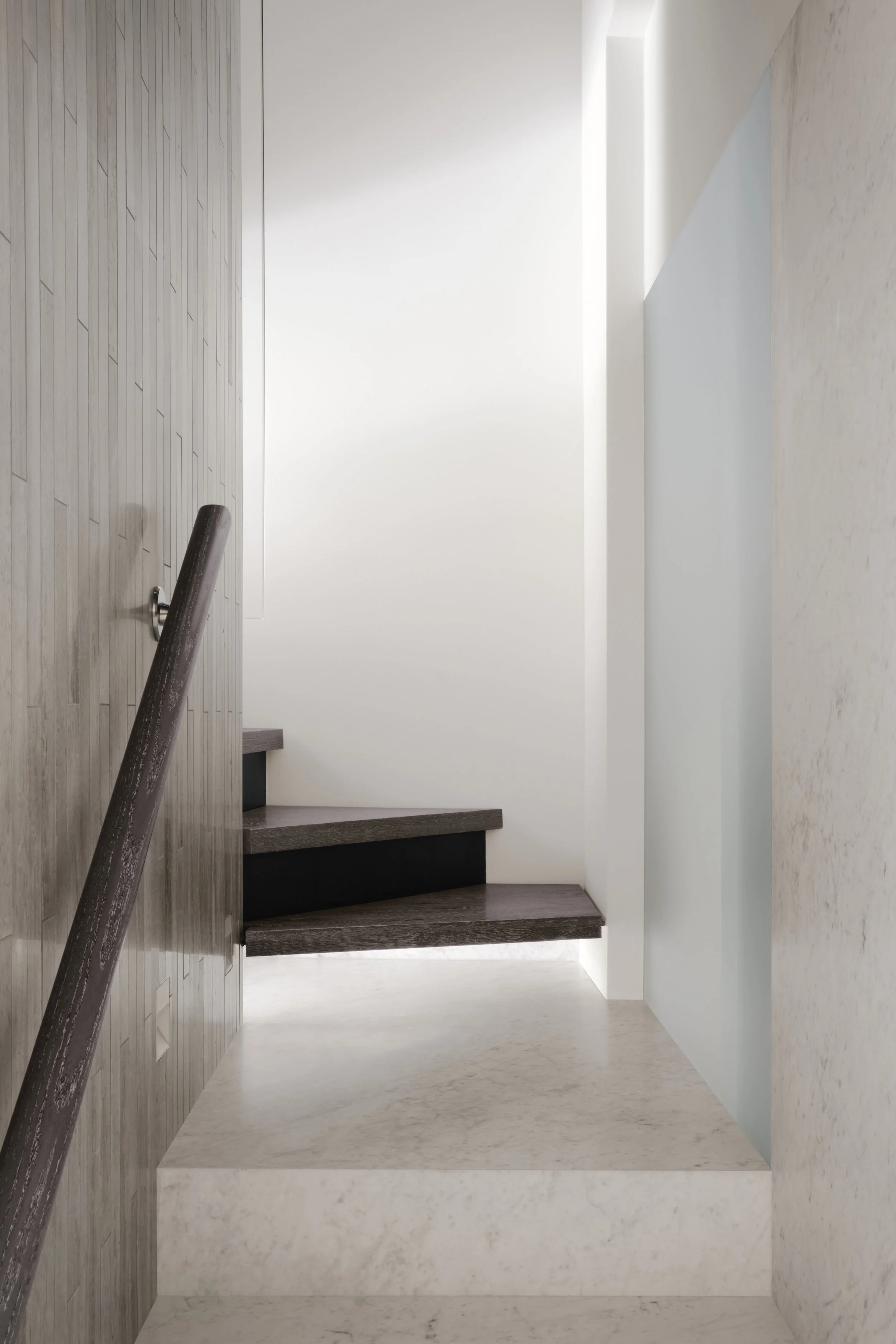 09_Chelsea Residence by Javier Robles Studio — Photo © Alex Lesage 10.jpg