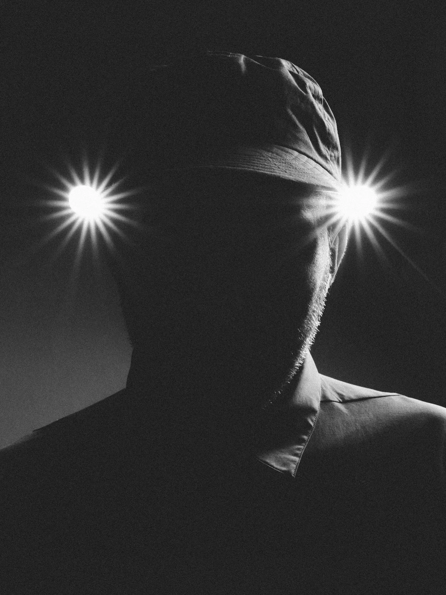 Night Shift Mode On
📸 for @headwear_research CPA-6P04 feat. @francesco__nobel