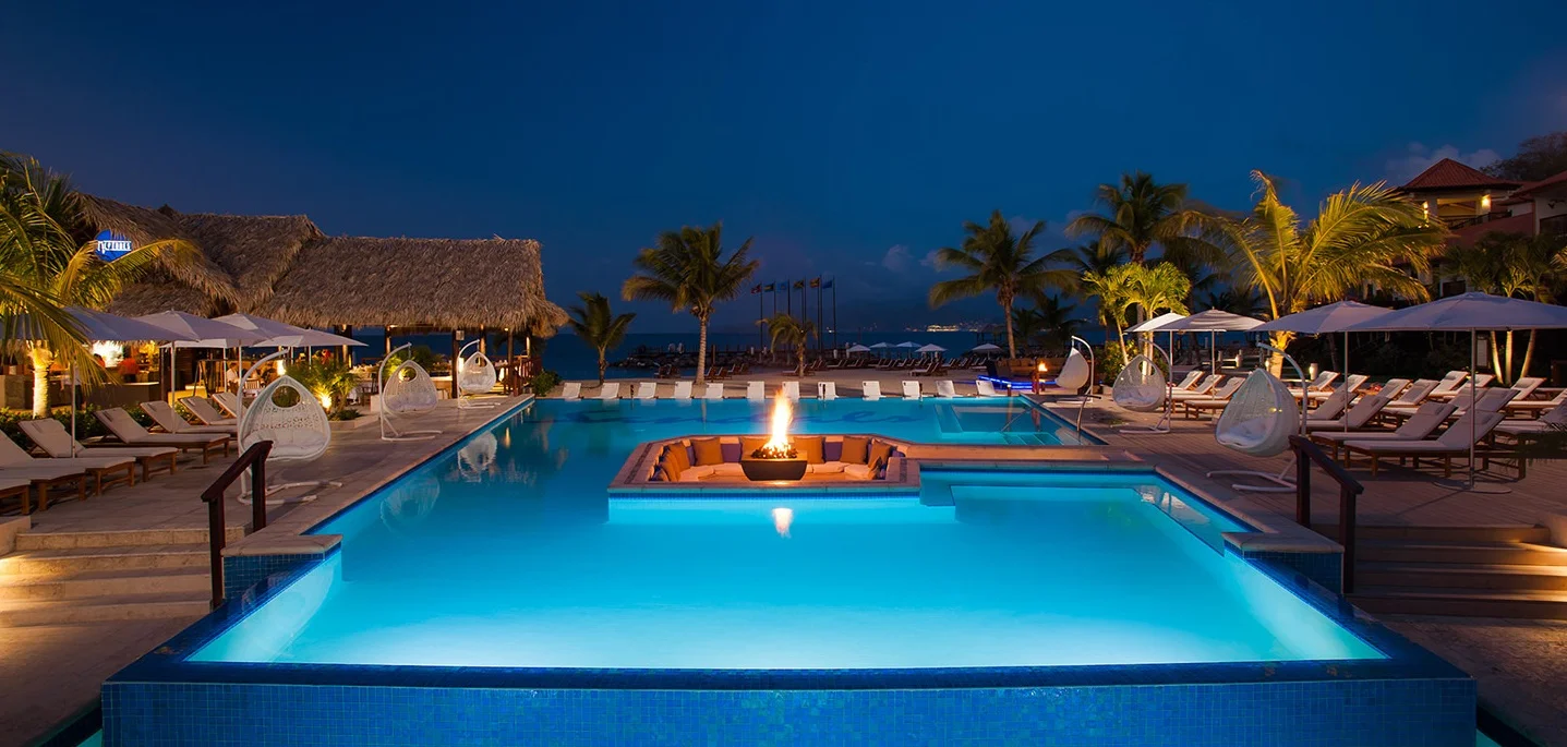 sandals banner image.jpg