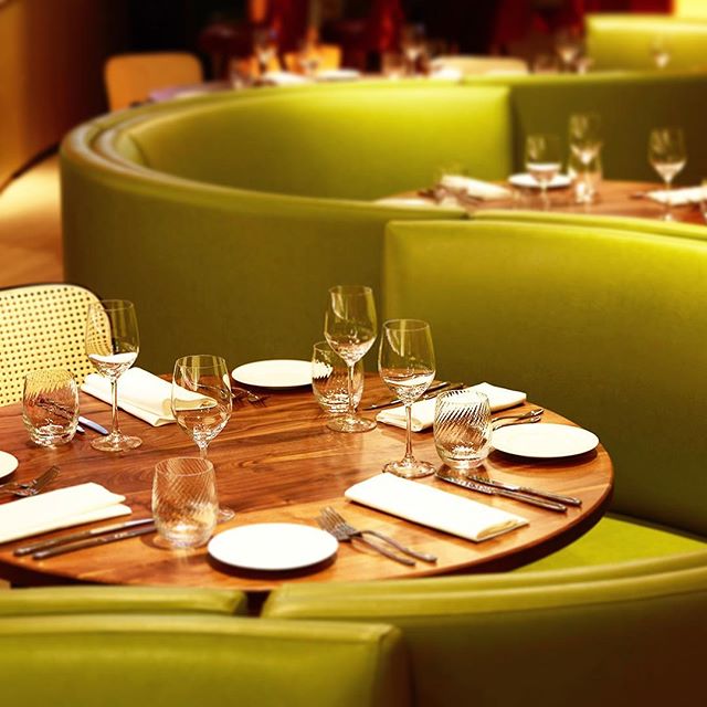 While away winter in these wonderfully designed restaurants, link to feature in bio!

1- @tradds by @workstead 
2- @simoneartsdistrict by @ddidesigns 
3- @bluebirdlondon_nyc by @cetraruddy