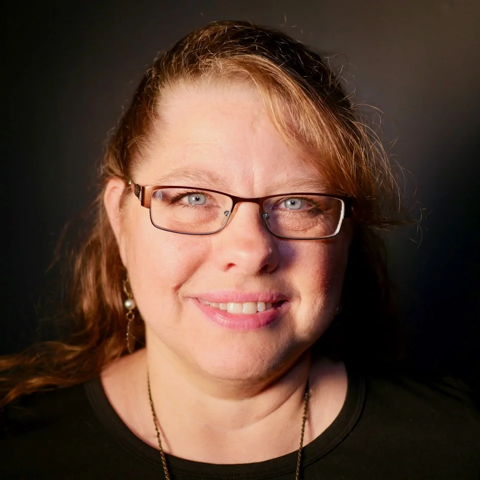 Shannon Sands , Office Manager