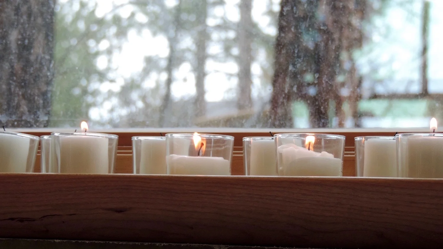 candles-snow.jpg