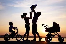 family silhouette.jpeg