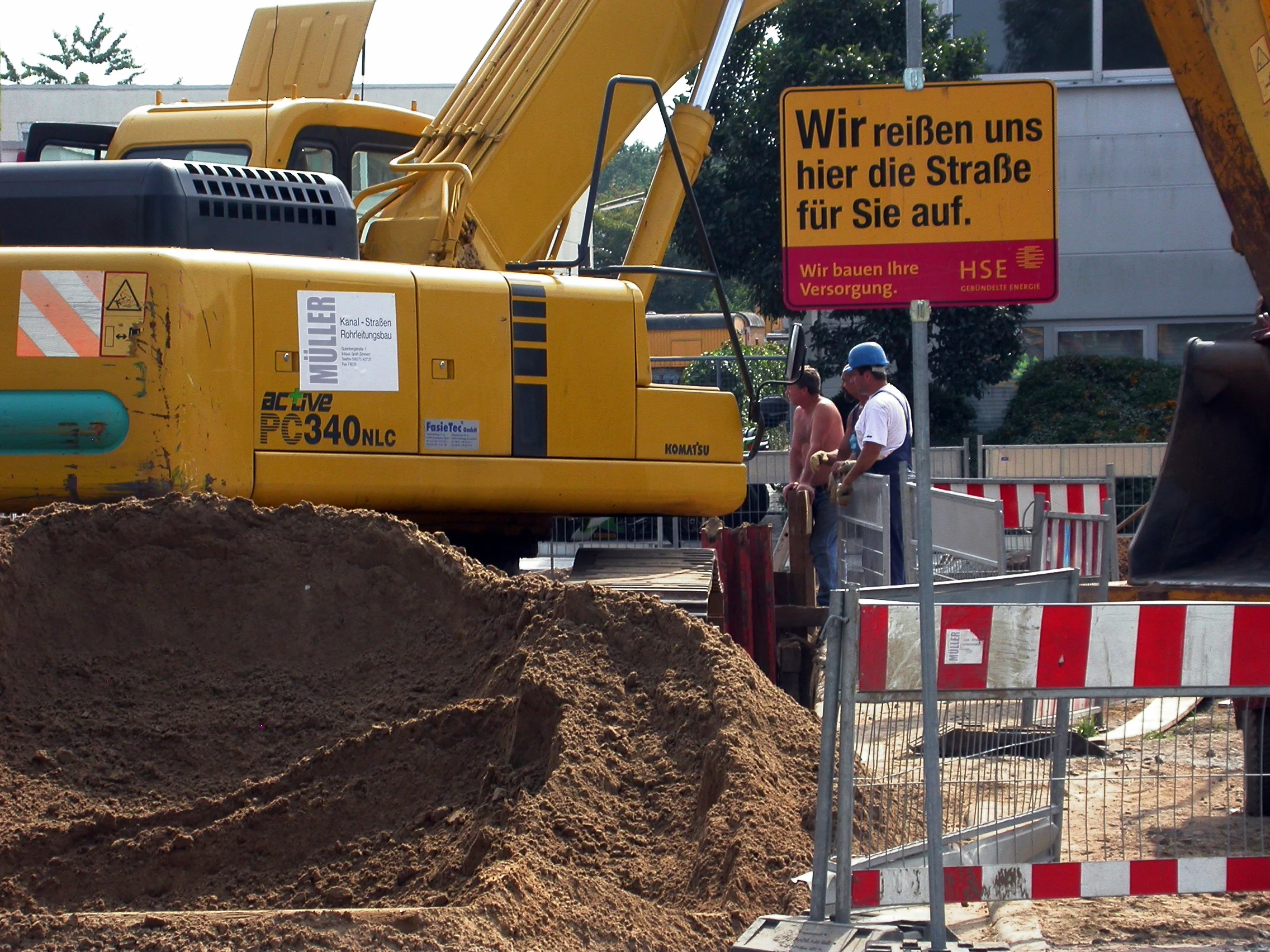 hse-aufreissen KopieDunkel.jpg