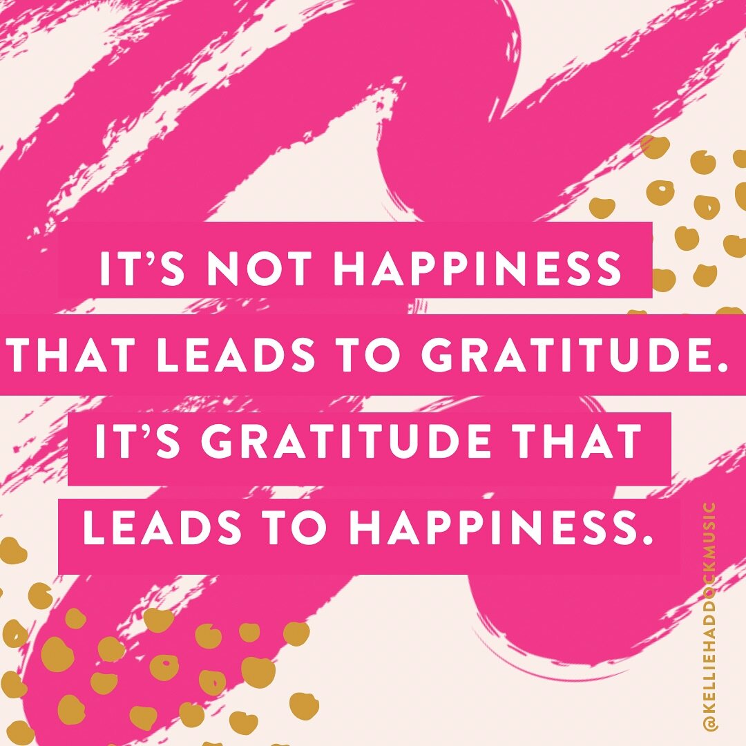 Which comes first, the chicken or the egg? Well, with at least with happiness the answer is pretty clear. Gratitude leads to happiness. Gratitude precedes happiness. It comes first. A grateful heart is a content heart and a content heart is a happy h