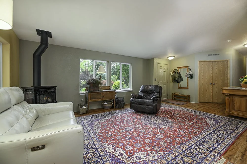 14-Living Room Small.jpg